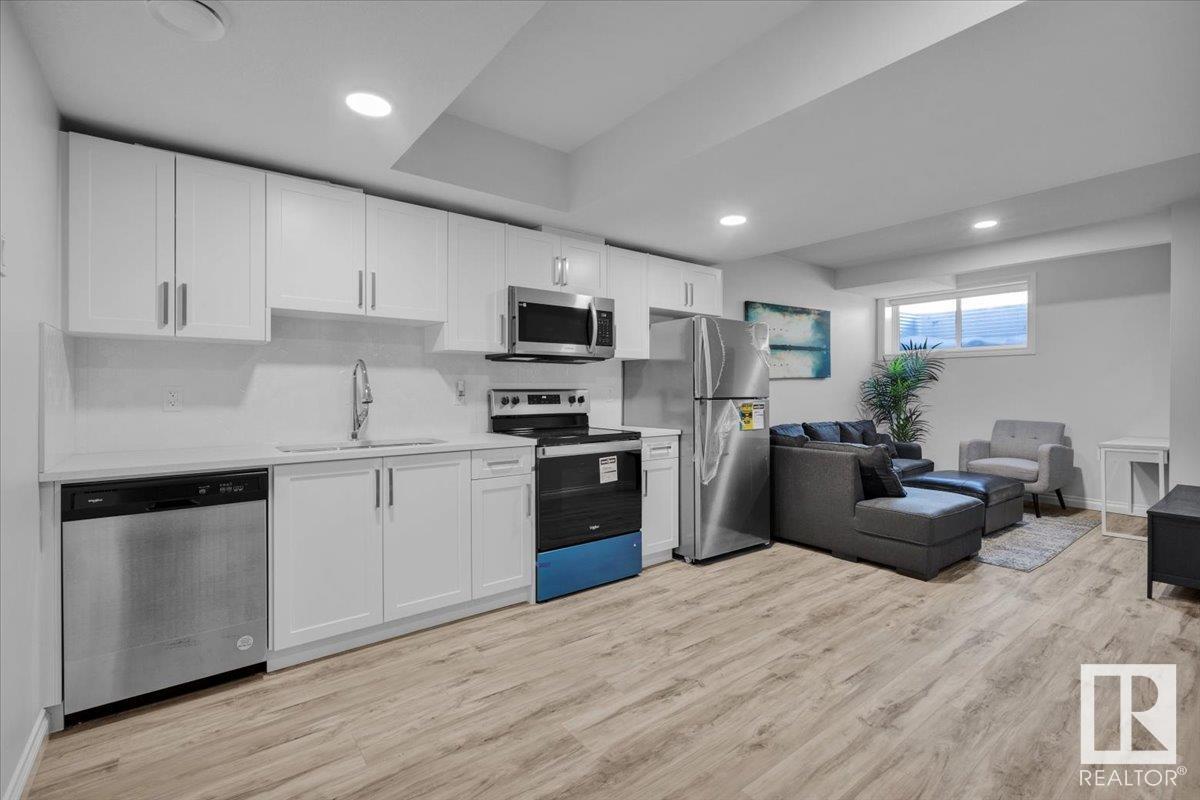      8888 CARSON WY SW , Edmonton,  ,T6W 5H8 ;  Listing Number: MLS E4417381