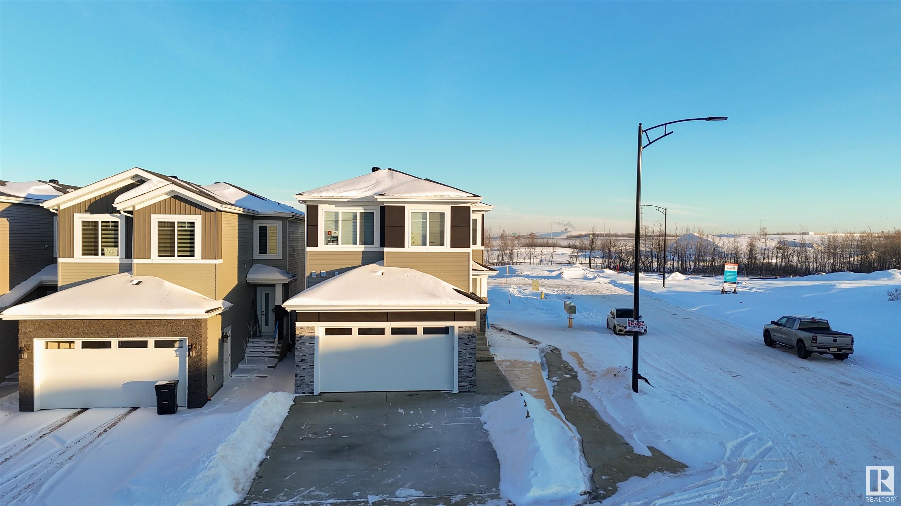      3203 Magpie LI NW , Edmonton,  ,T5S 0V5 ;  Listing Number: MLS E4417386