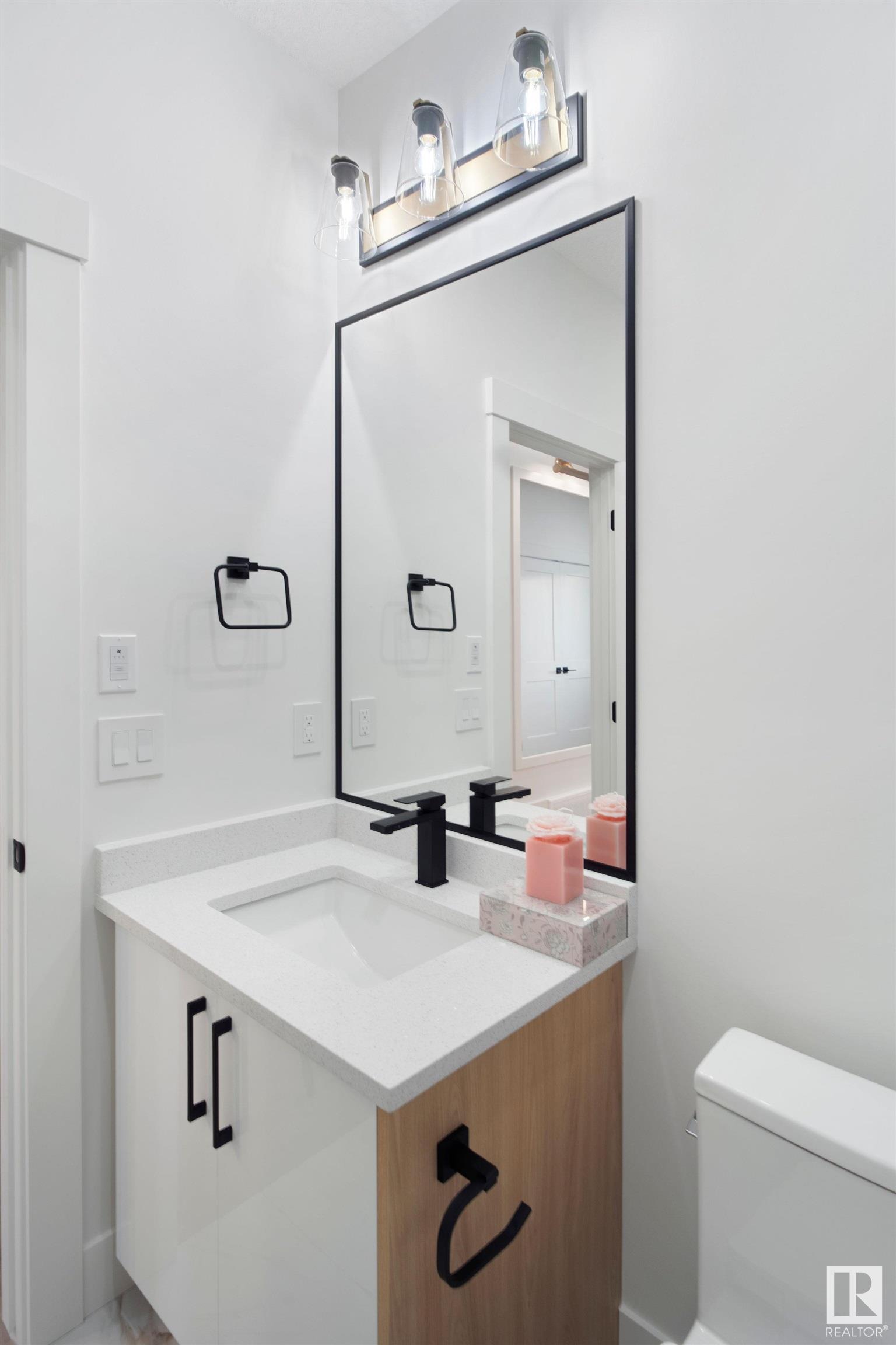      3203 Magpie LI NW , Edmonton,  ,T5S 0V5 ;  Listing Number: MLS E4417386
