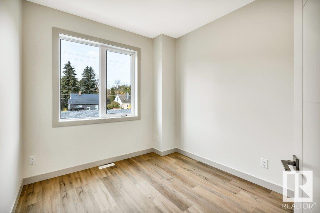      11442 70 ST NW , Edmonton,  ,T5B 1T4 ;  Listing Number: MLS E4417399
