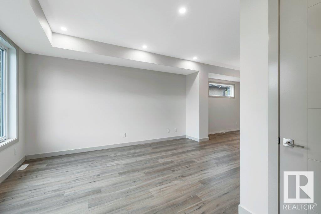      11442 70 ST NW , Edmonton,  ,T5B 1T4 ;  Listing Number: MLS E4417399