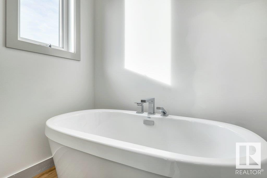      11442 70 ST NW , Edmonton,  ,T5B 1T4 ;  Listing Number: MLS E4417399