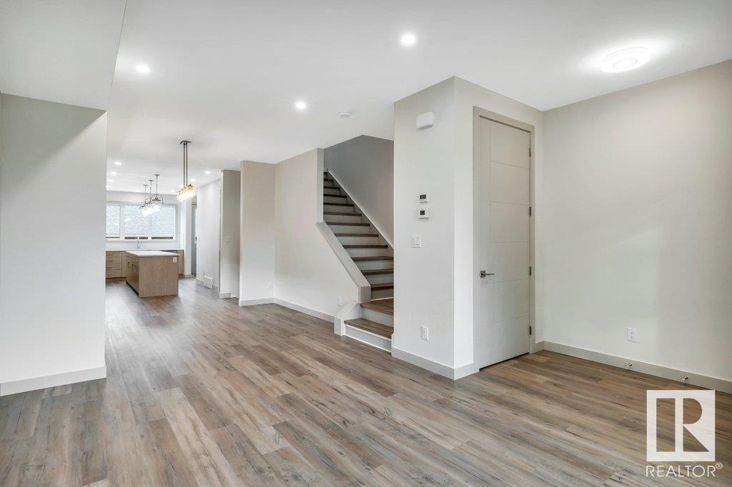      11442 70 ST NW , Edmonton,  ,T5B 1T4 ;  Listing Number: MLS E4417399