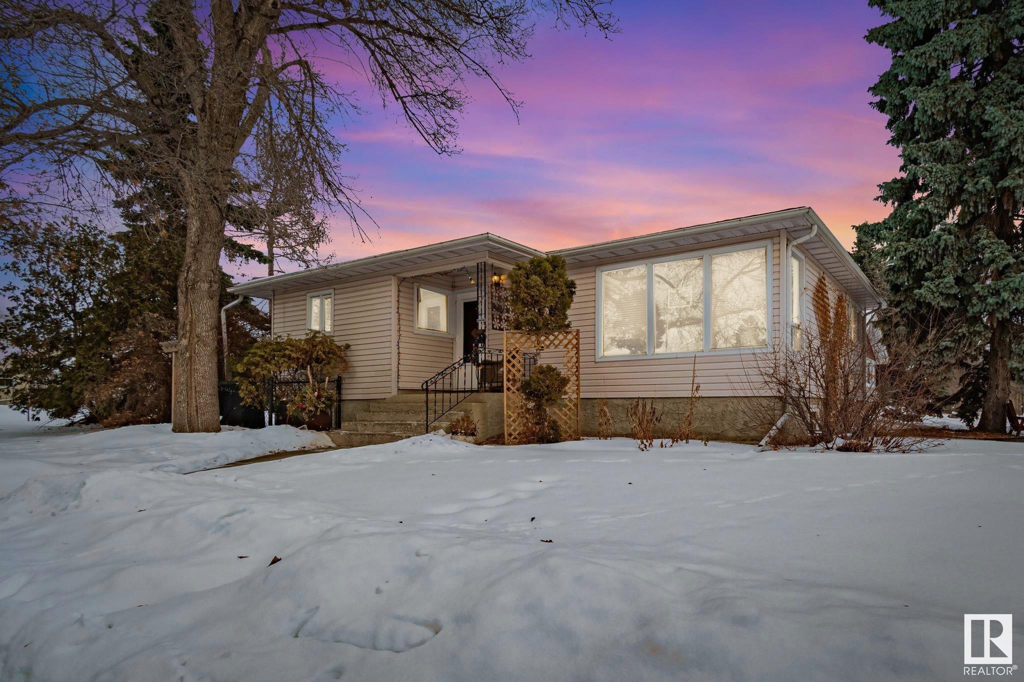      11105 69 ST NW , Edmonton,  ,T5B 1R3 ;  Listing Number: MLS E4417400