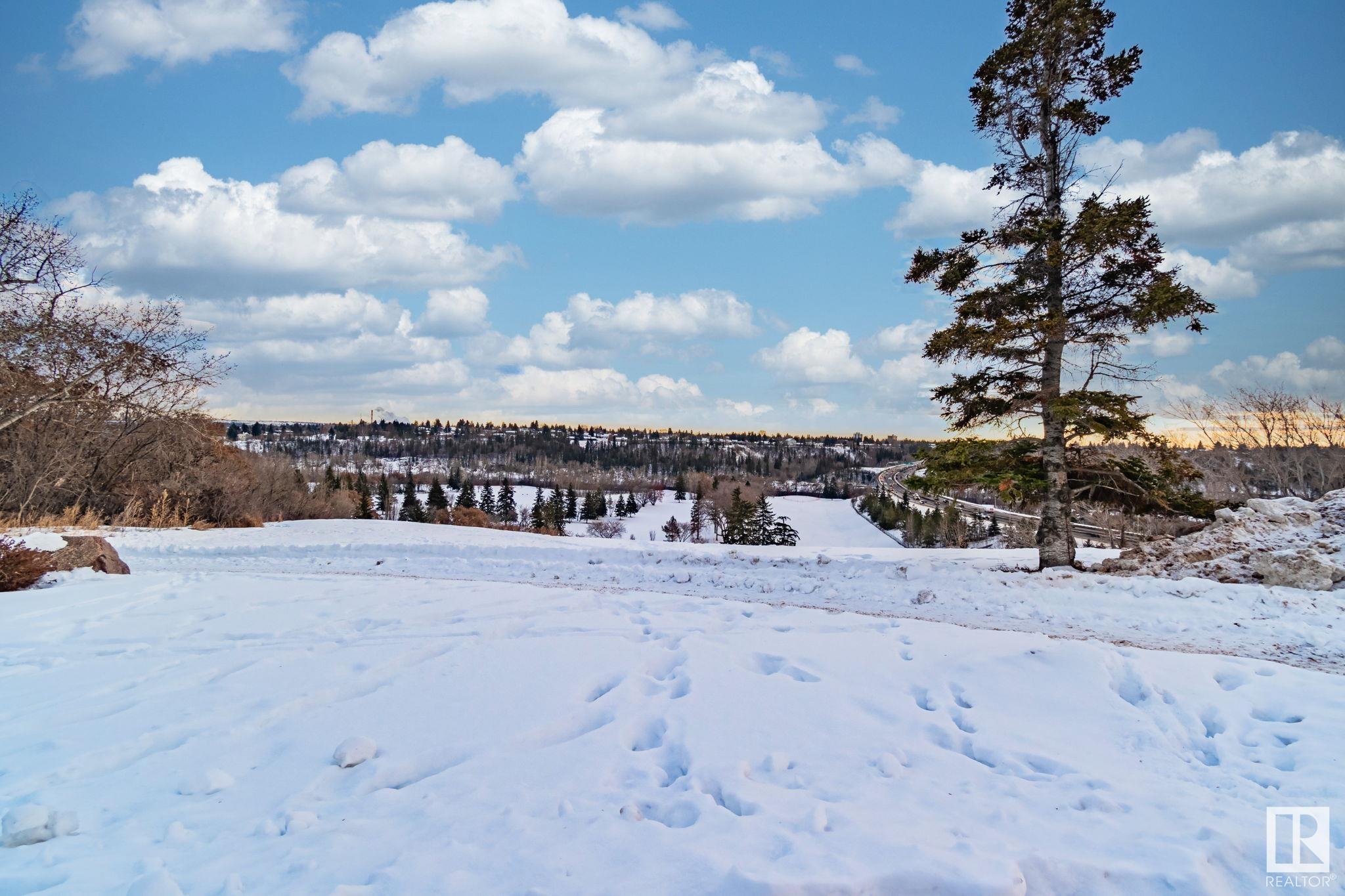      11105 69 ST NW , Edmonton,  ,T5B 1R3 ;  Listing Number: MLS E4417400