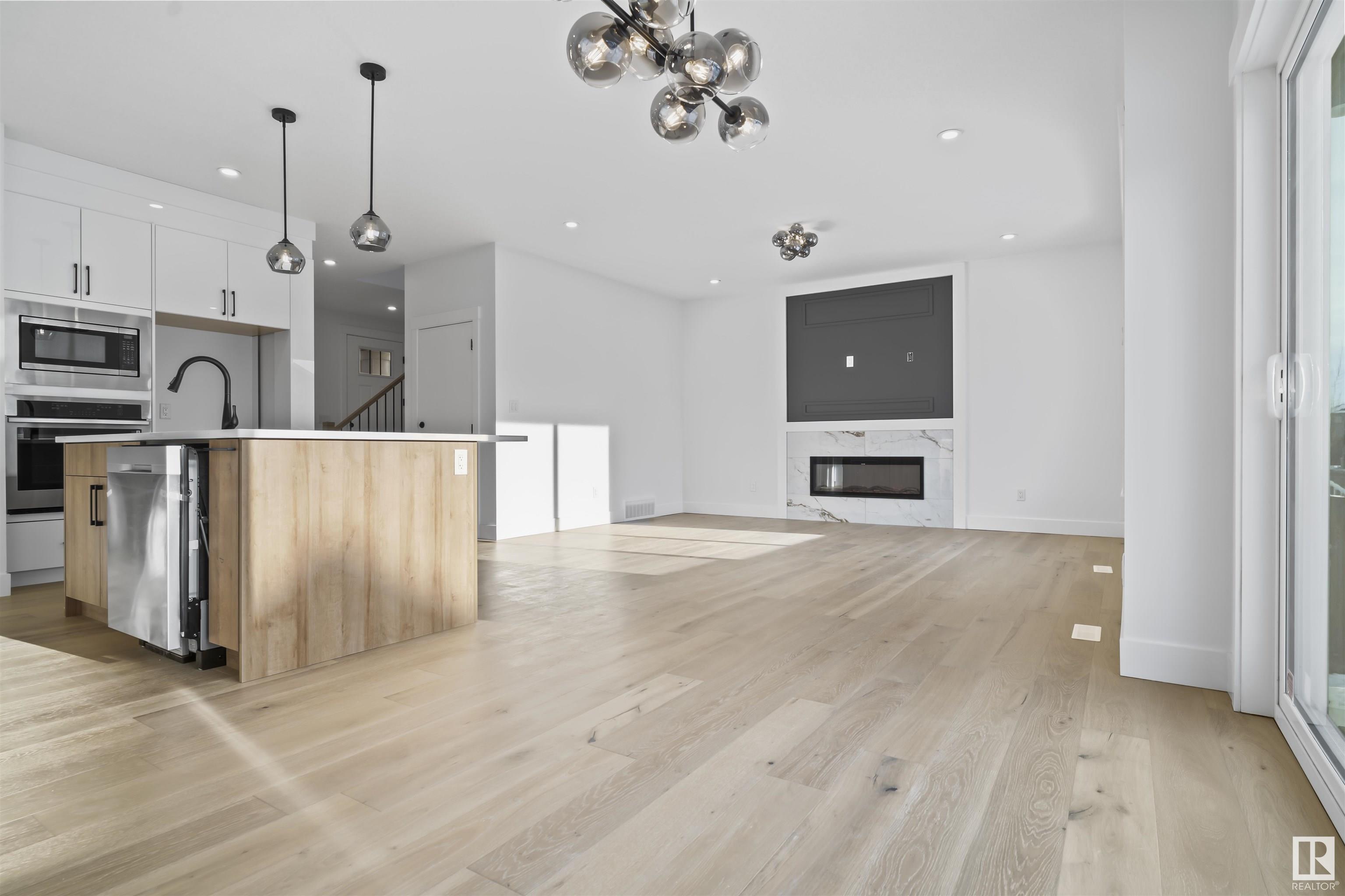      4743 ALWOOD BEND BN SW , Edmonton,  ,T6W 3A2 ;  Listing Number: MLS E4417403