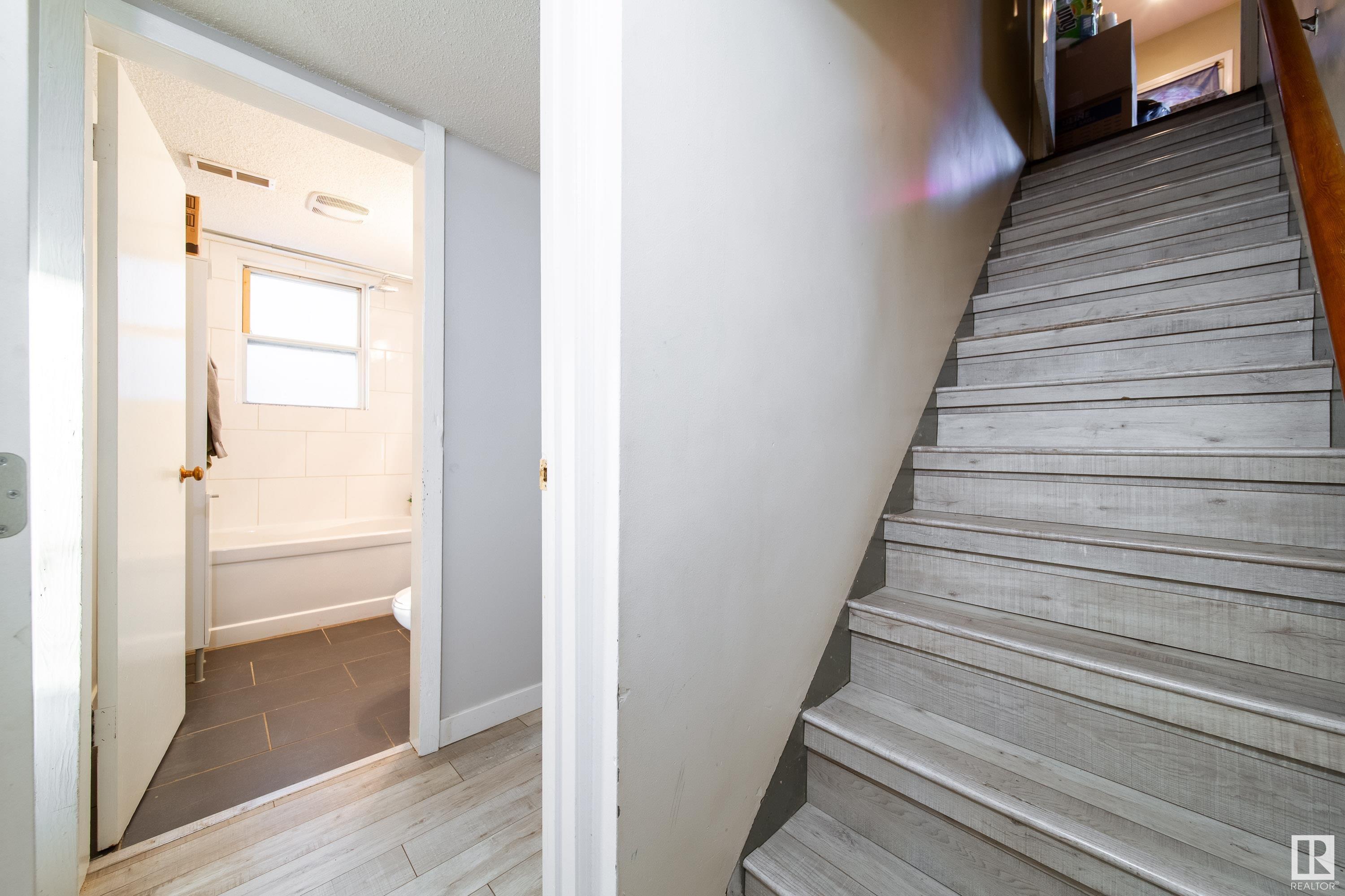      9848 87 Avenue NW , Edmonton,  ,T6E 2N6 ;  Listing Number: MLS E4417418