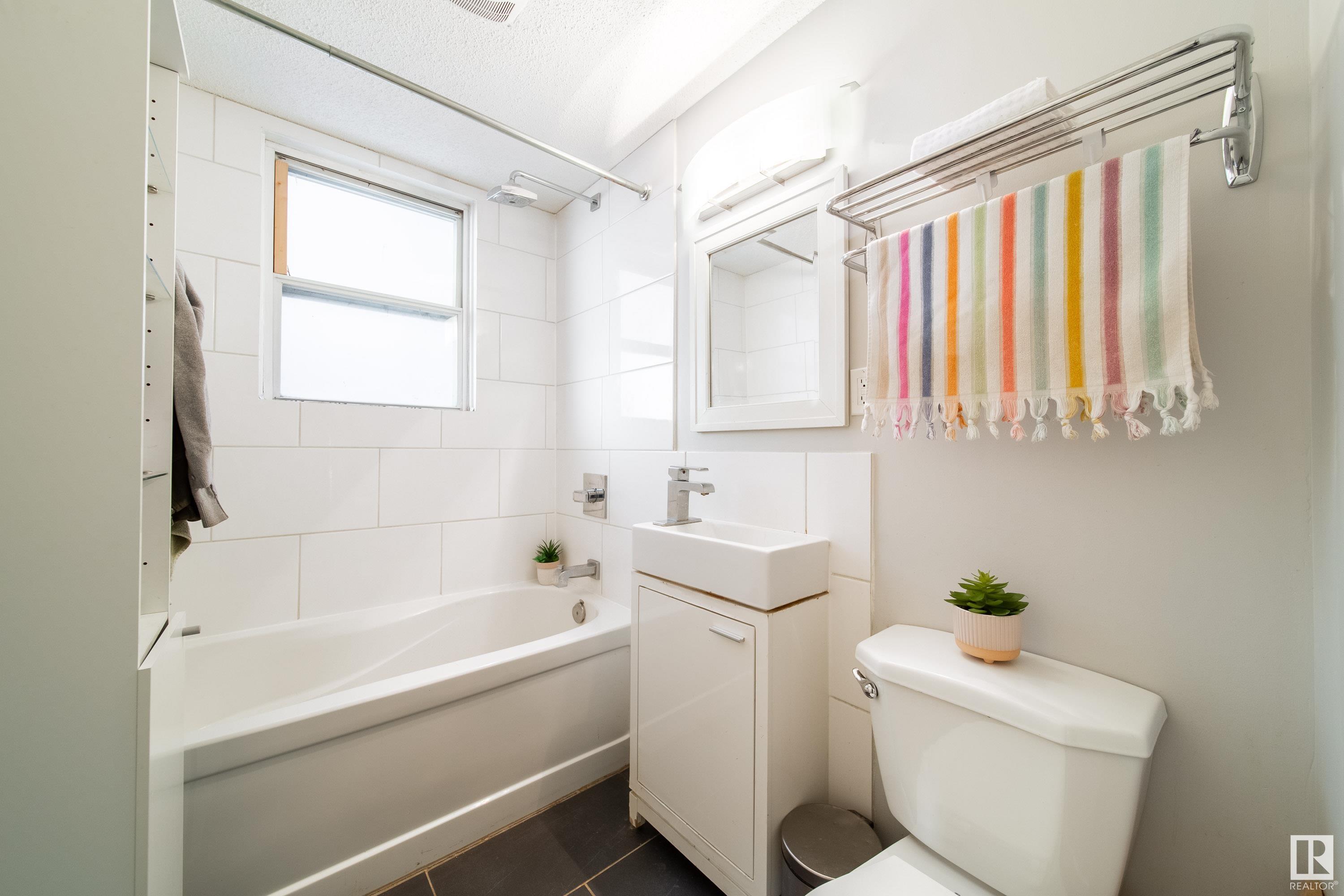      9848 87 Avenue NW , Edmonton,  ,T6E 2N6 ;  Listing Number: MLS E4417418
