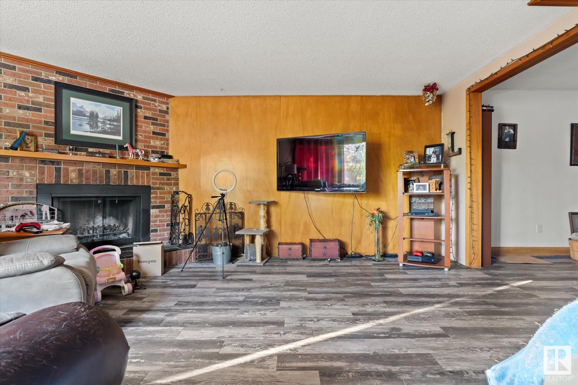      25021 17 ST NE , Edmonton,  ,T5Y 6J5 ;  Listing Number: MLS E4417419