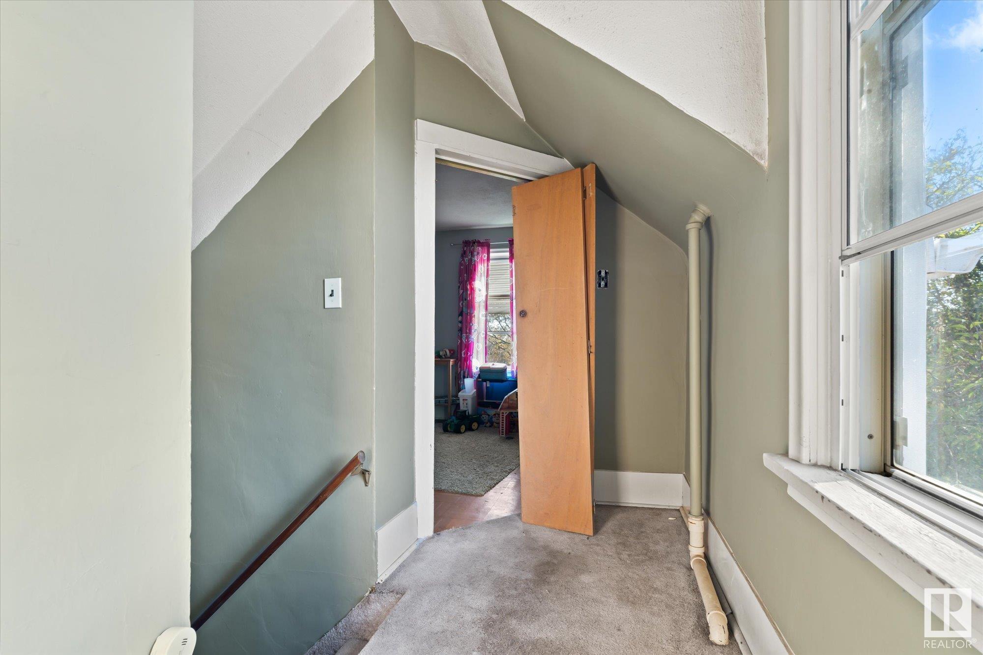      25021 17 ST NE , Edmonton,  ,T5Y 6J5 ;  Listing Number: MLS E4417419