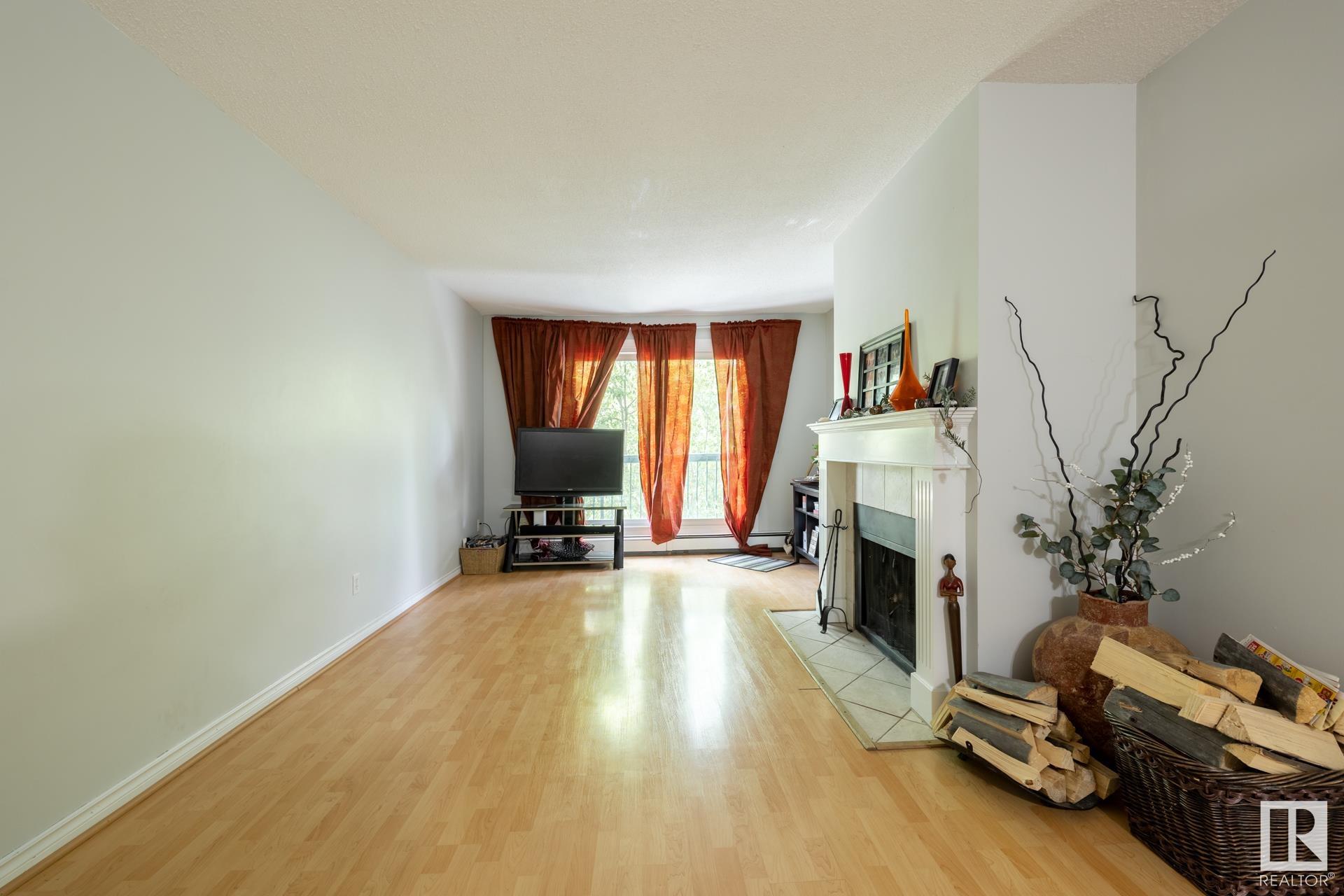      #304 10420 93 ST NW , Edmonton,  ,T5H 1X7 ;  Listing Number: MLS E4417427