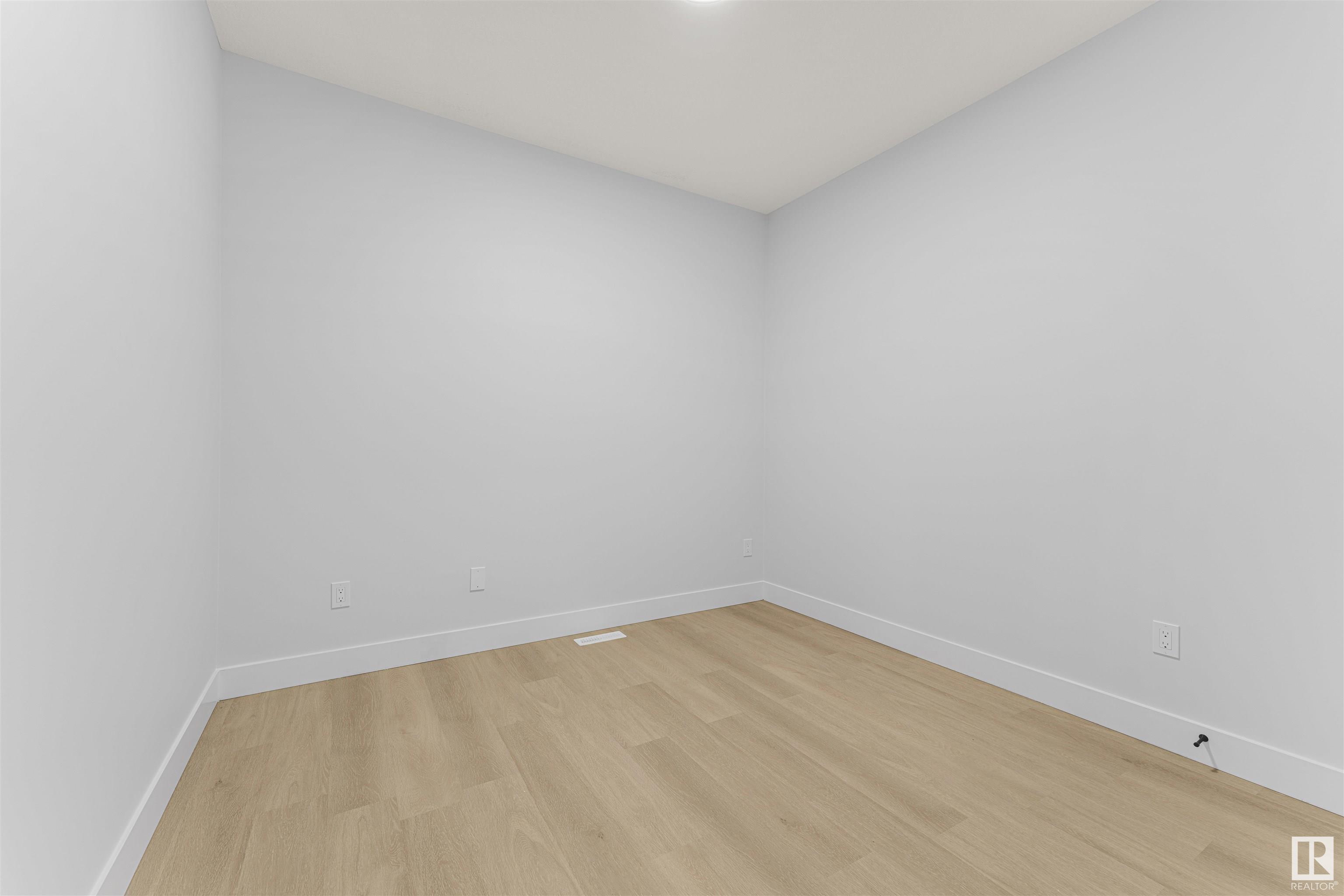      3930 41 AV , Beaumont,  ,T6X 3B6 ;  Listing Number: MLS E4417429