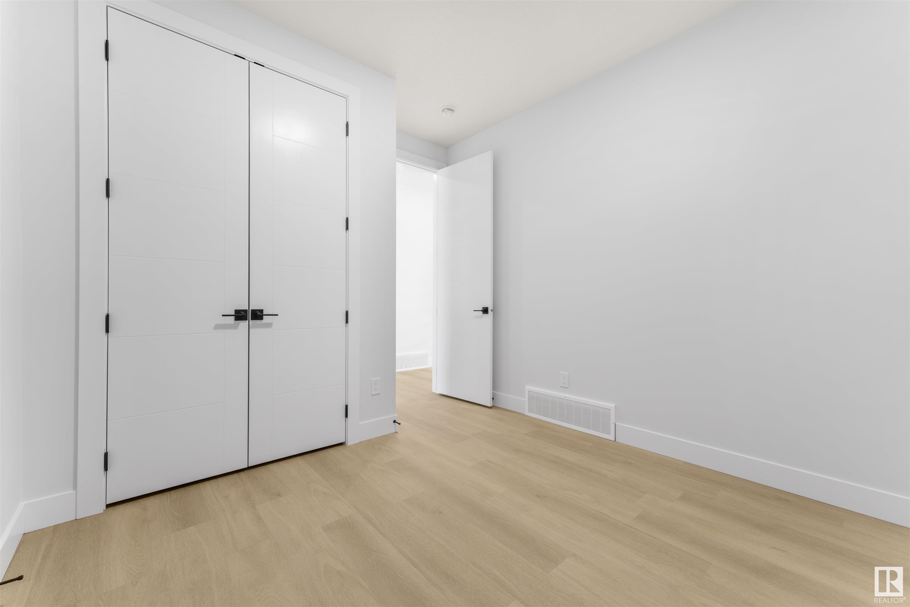      3930 41 AV , Beaumont,  ,T6X 3B6 ;  Listing Number: MLS E4417429