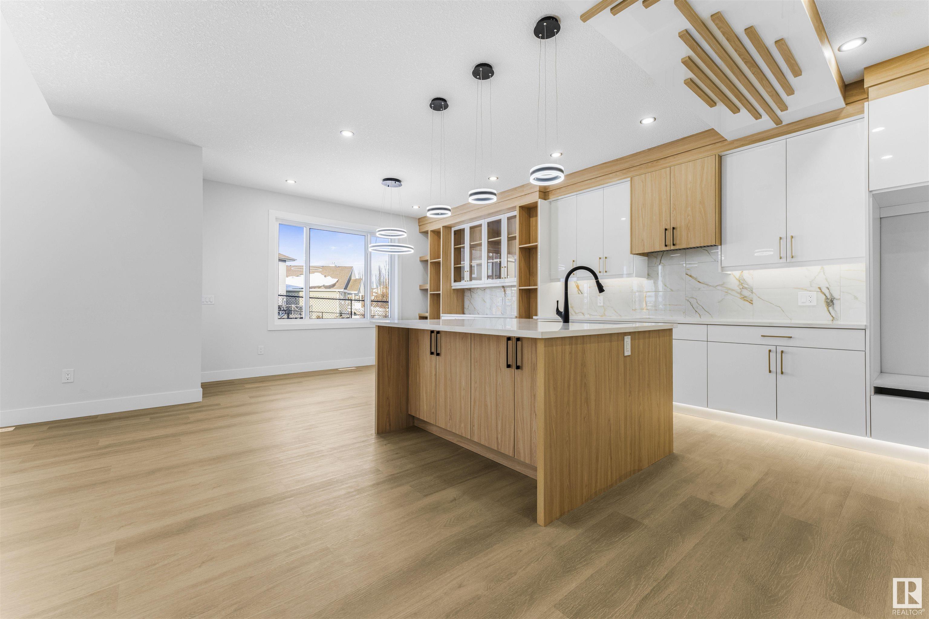      3930 41 AV , Beaumont,  ,T6X 3B6 ;  Listing Number: MLS E4417429