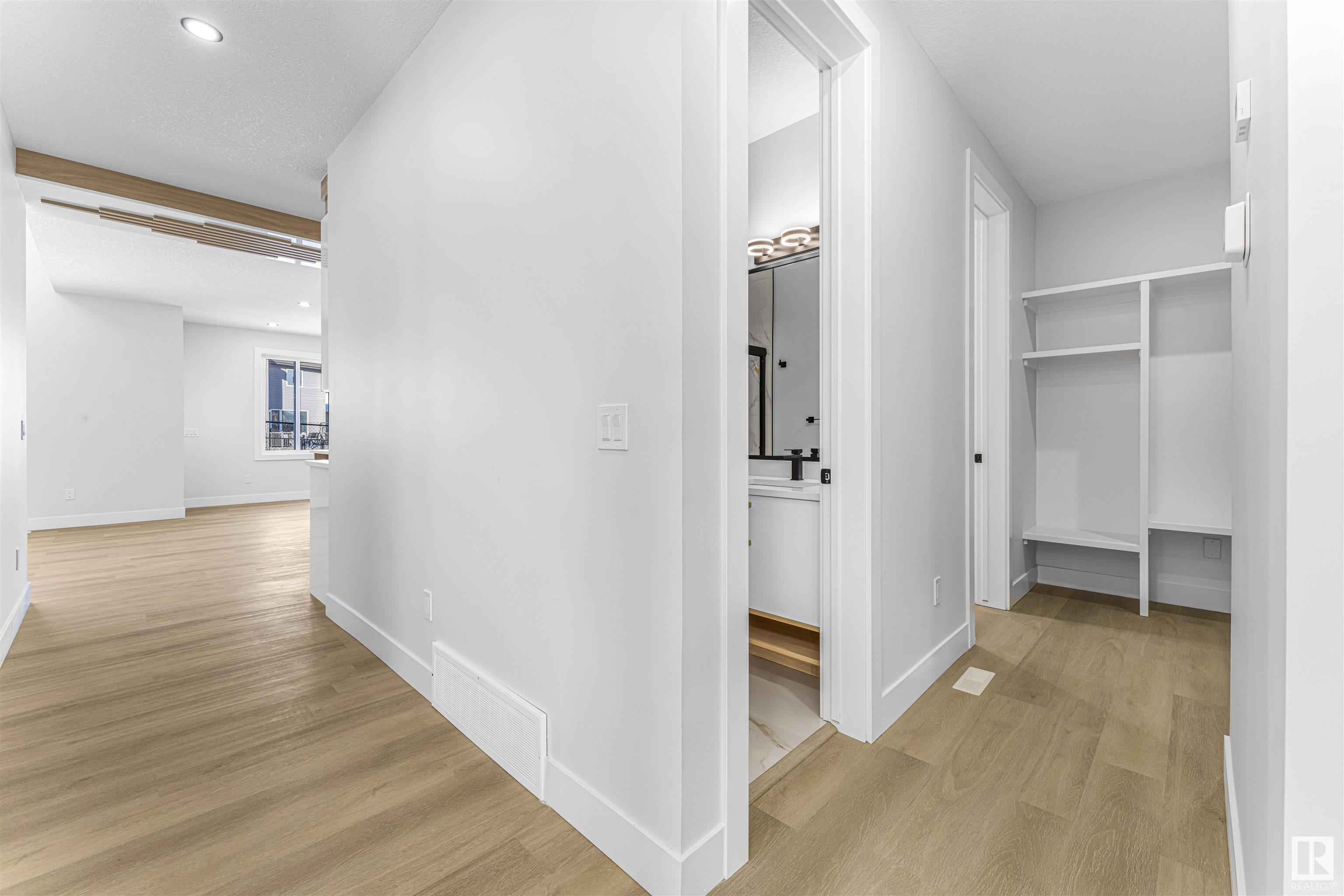      3930 41 AV , Beaumont,  ,T6X 3B6 ;  Listing Number: MLS E4417429