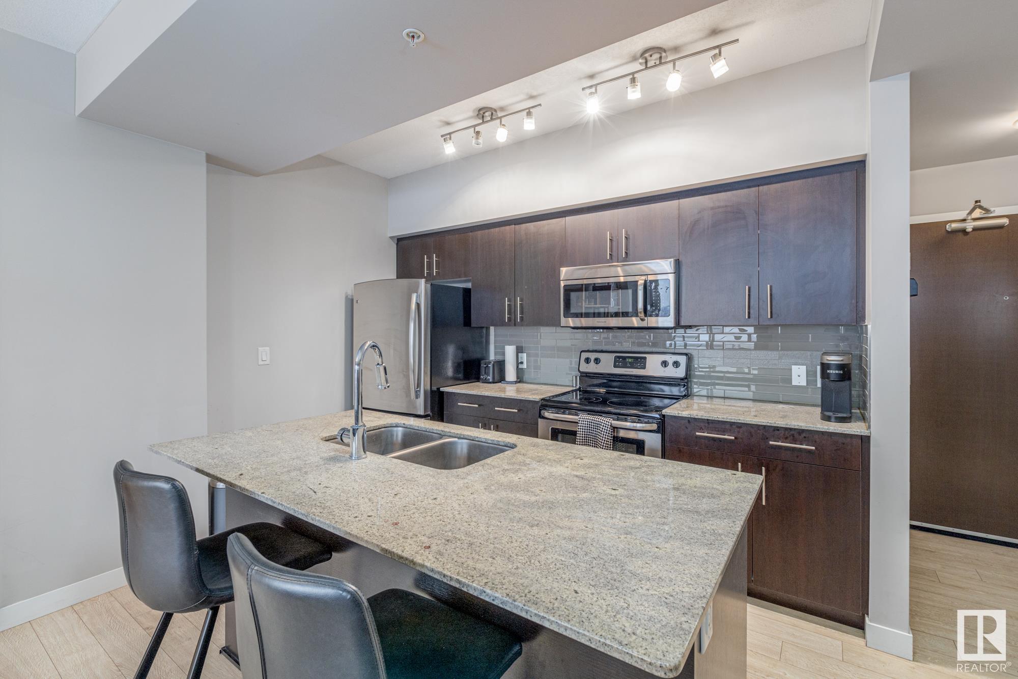      #2203 10226 104 ST NW , Edmonton,  ,T5J 1B8 ;  Listing Number: MLS E4417437