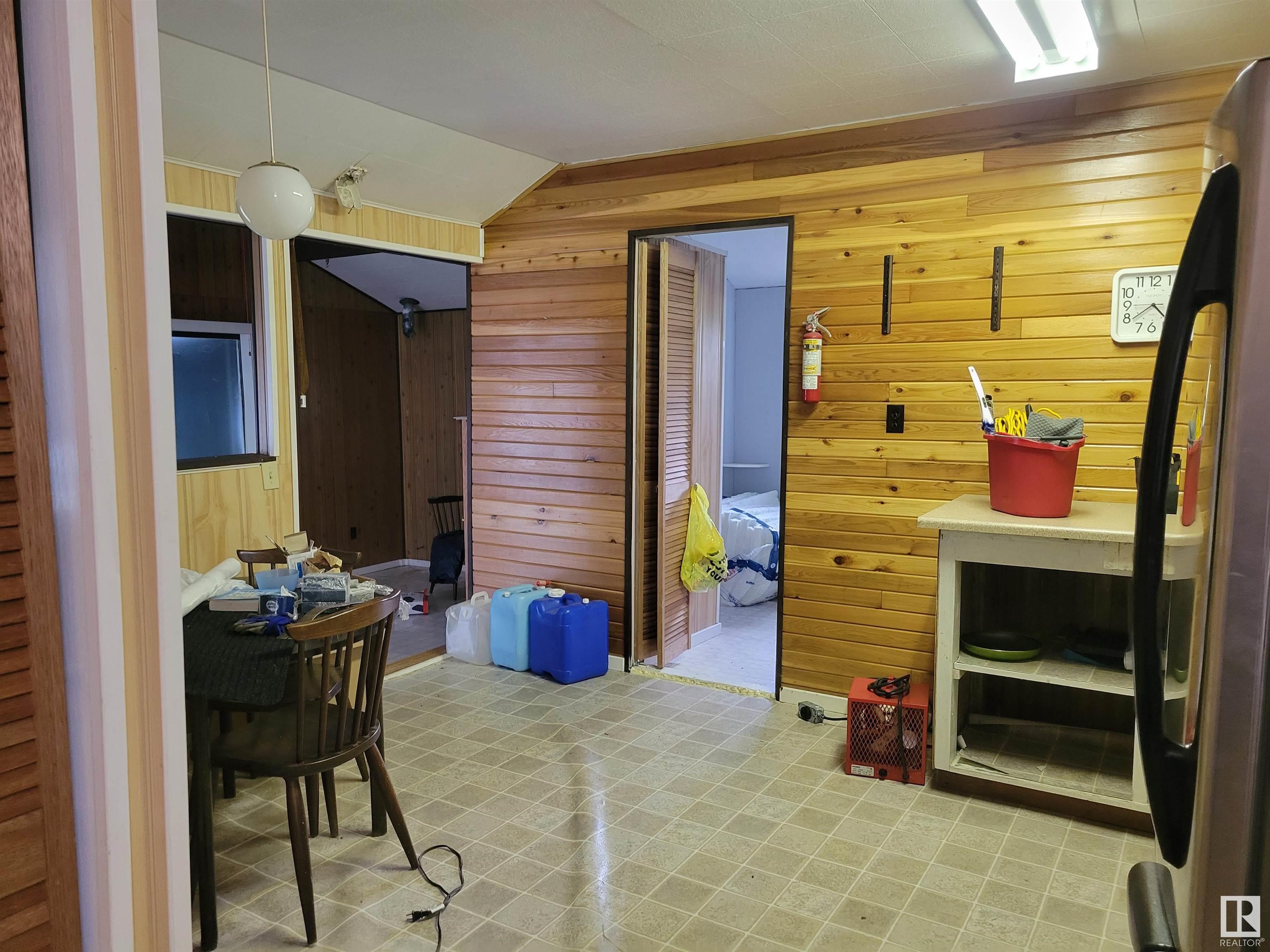      251 Lakeshore DR , Rural Lac Ste. Anne County,  ,T0E 1V0 ;  Listing Number: MLS E4417444