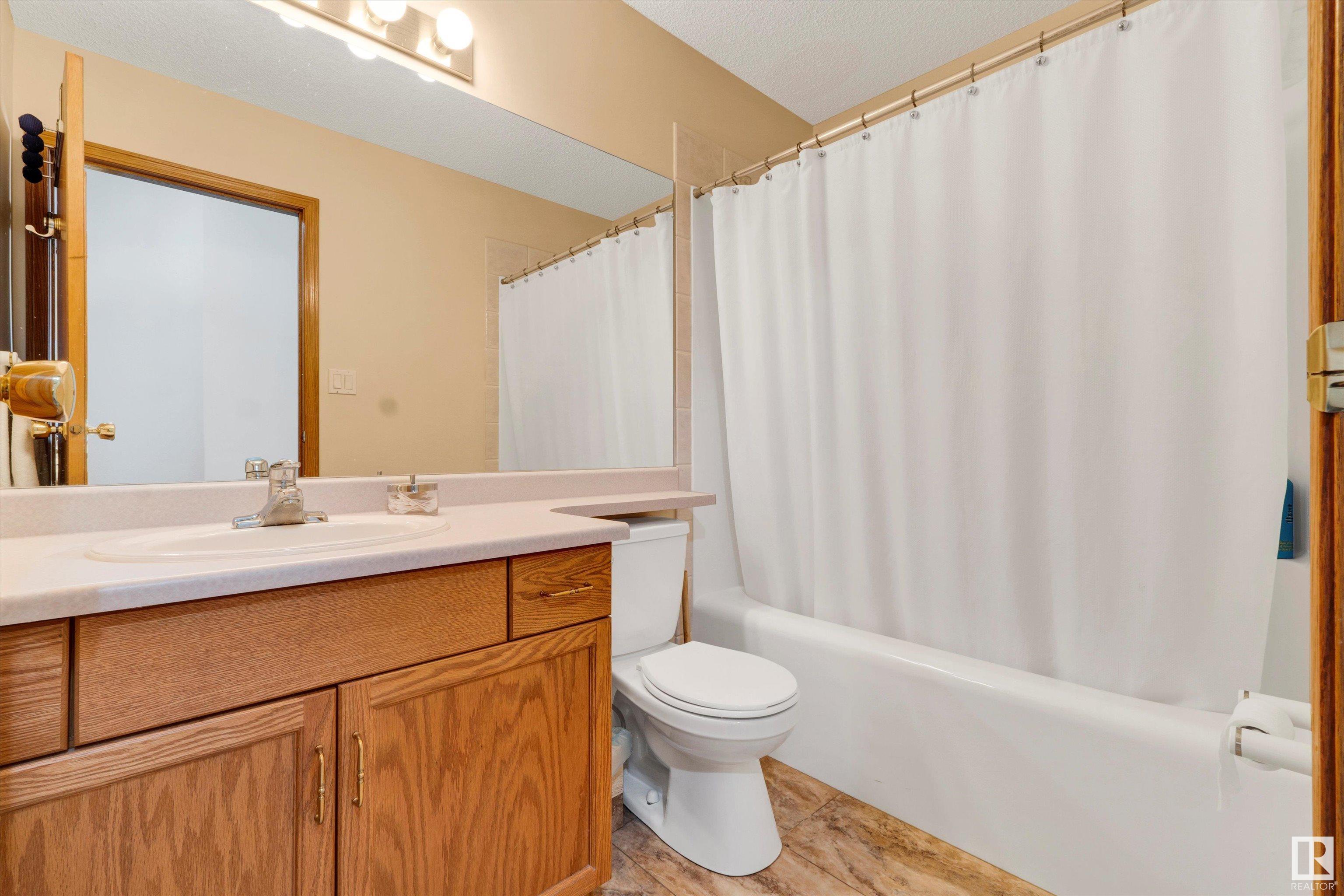      5 OAKVIEW CR , St. Albert,  ,T8N 6H8 ;  Listing Number: MLS E4417445