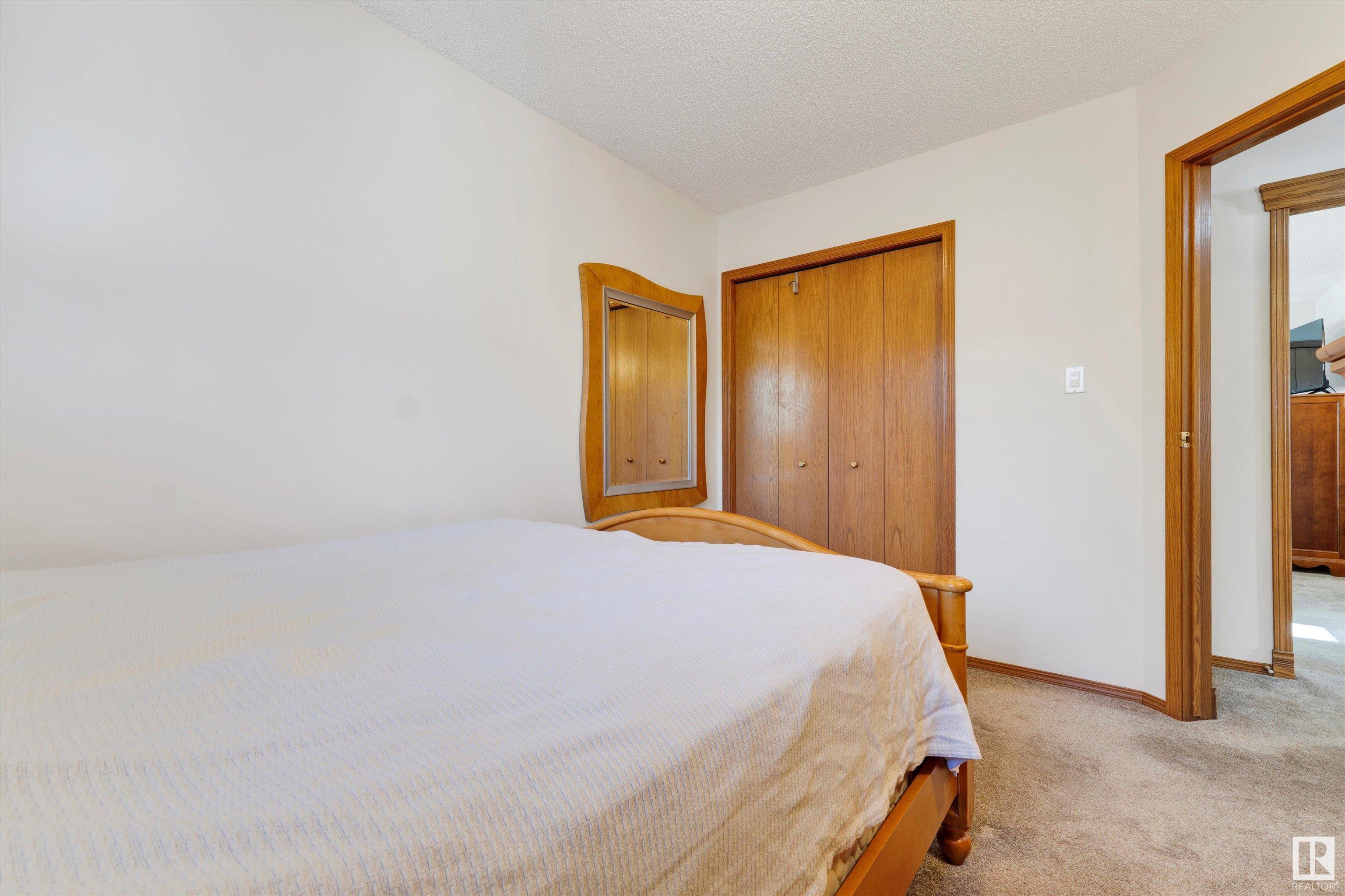      5 OAKVIEW CR , St. Albert,  ,T8N 6H8 ;  Listing Number: MLS E4417445