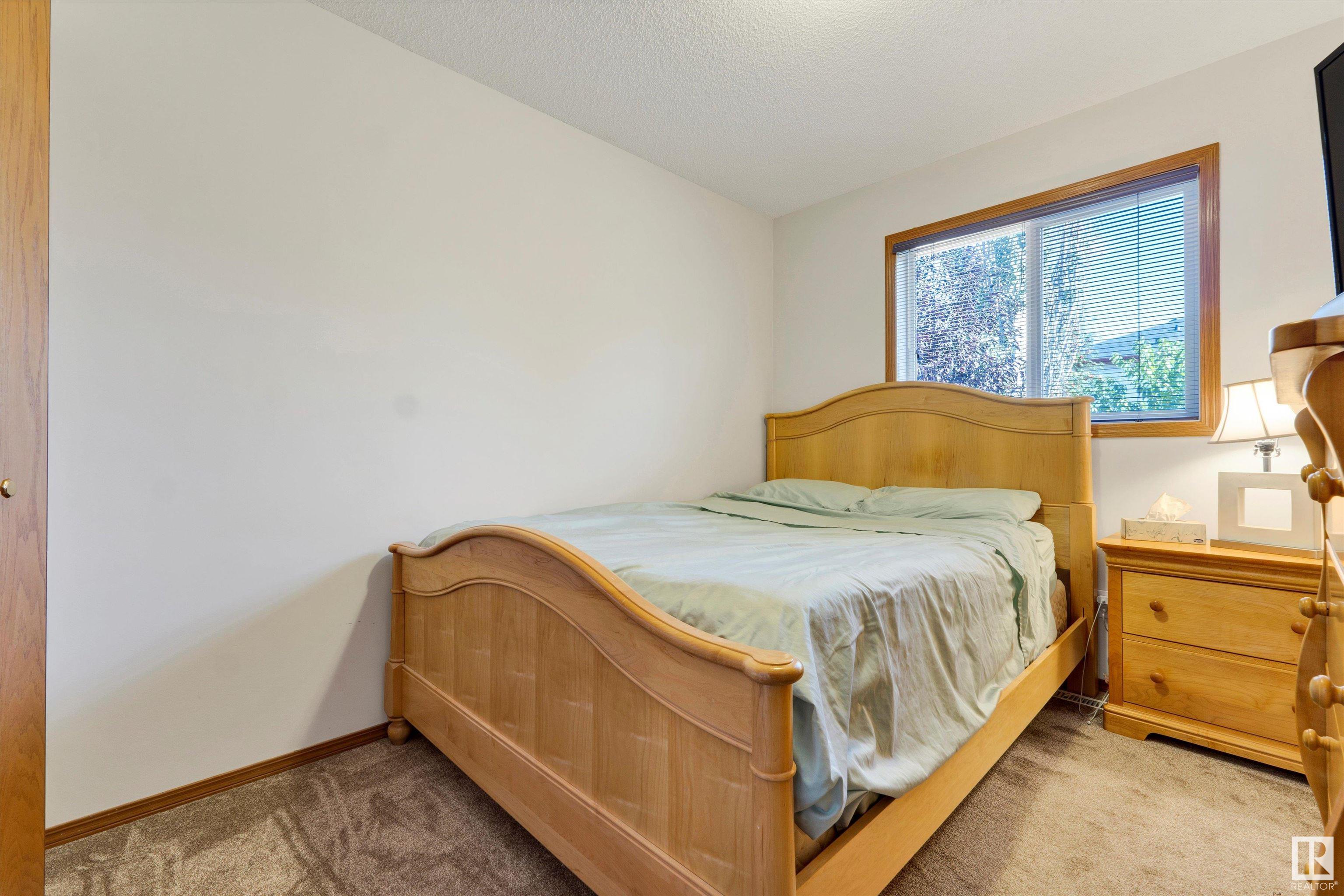      5 OAKVIEW CR , St. Albert,  ,T8N 6H8 ;  Listing Number: MLS E4417445