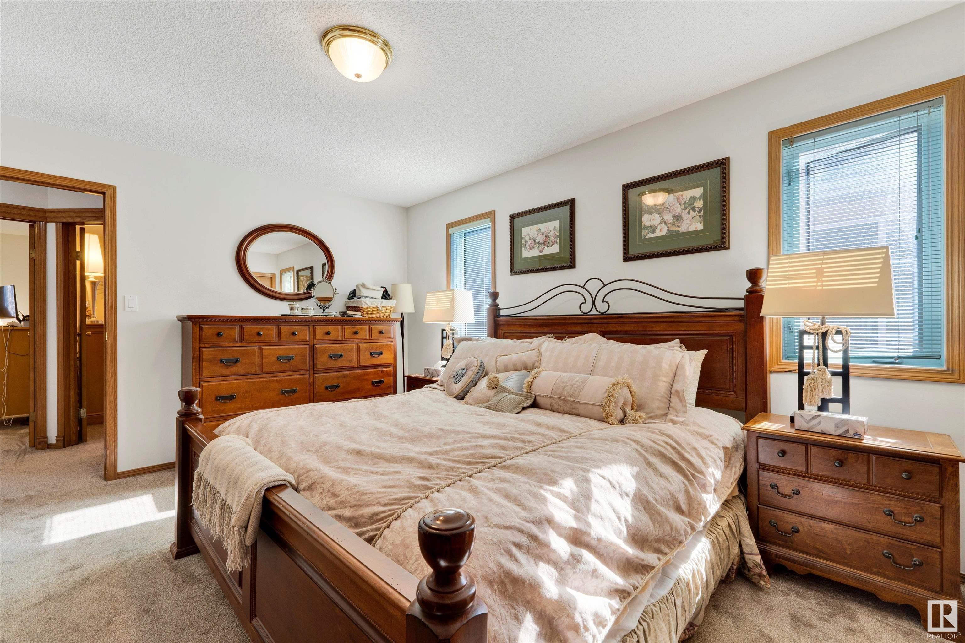      5 OAKVIEW CR , St. Albert,  ,T8N 6H8 ;  Listing Number: MLS E4417445