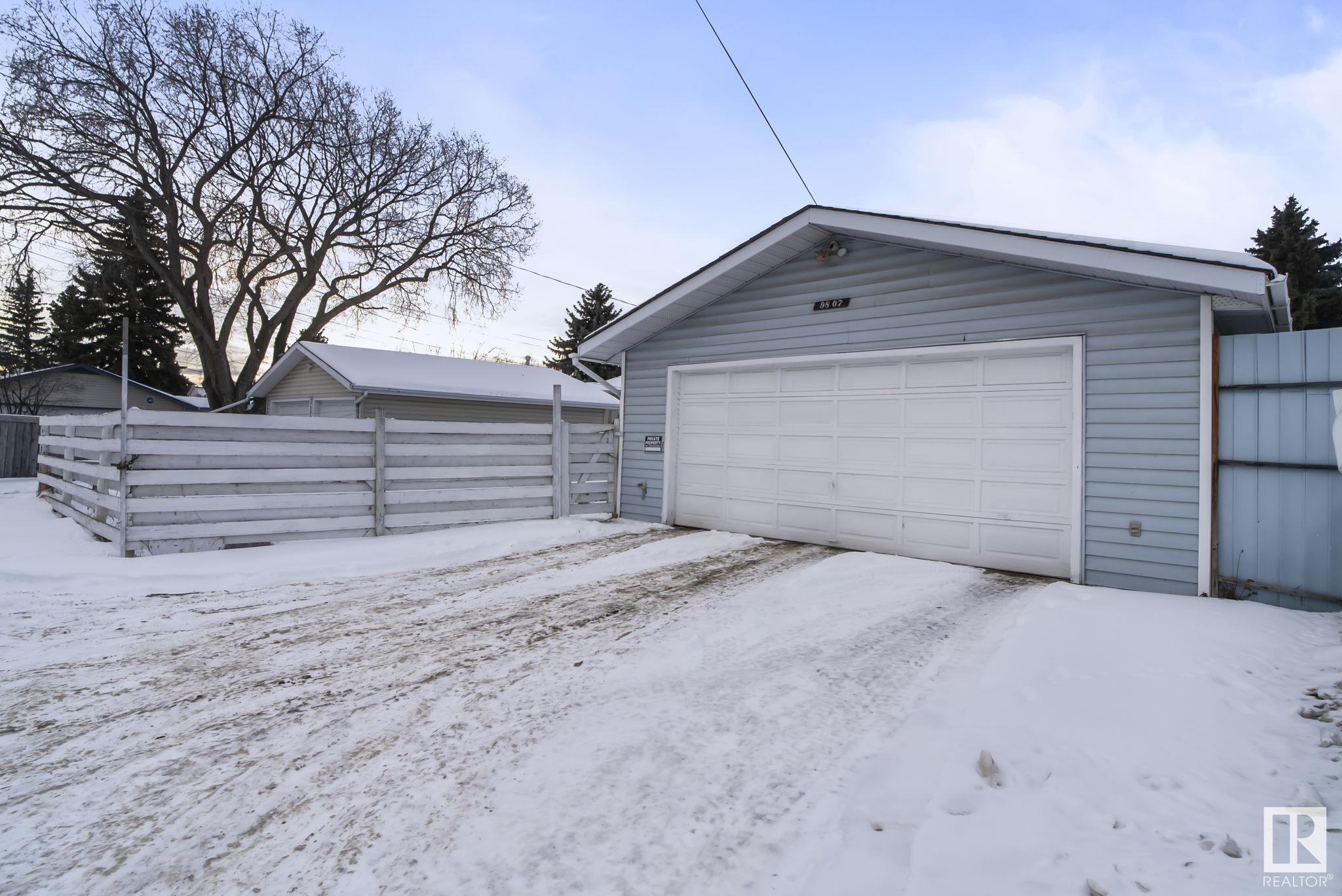      9807 164 ST NW NW , Edmonton,  ,T5P 3R1 ;  Listing Number: MLS E4417446