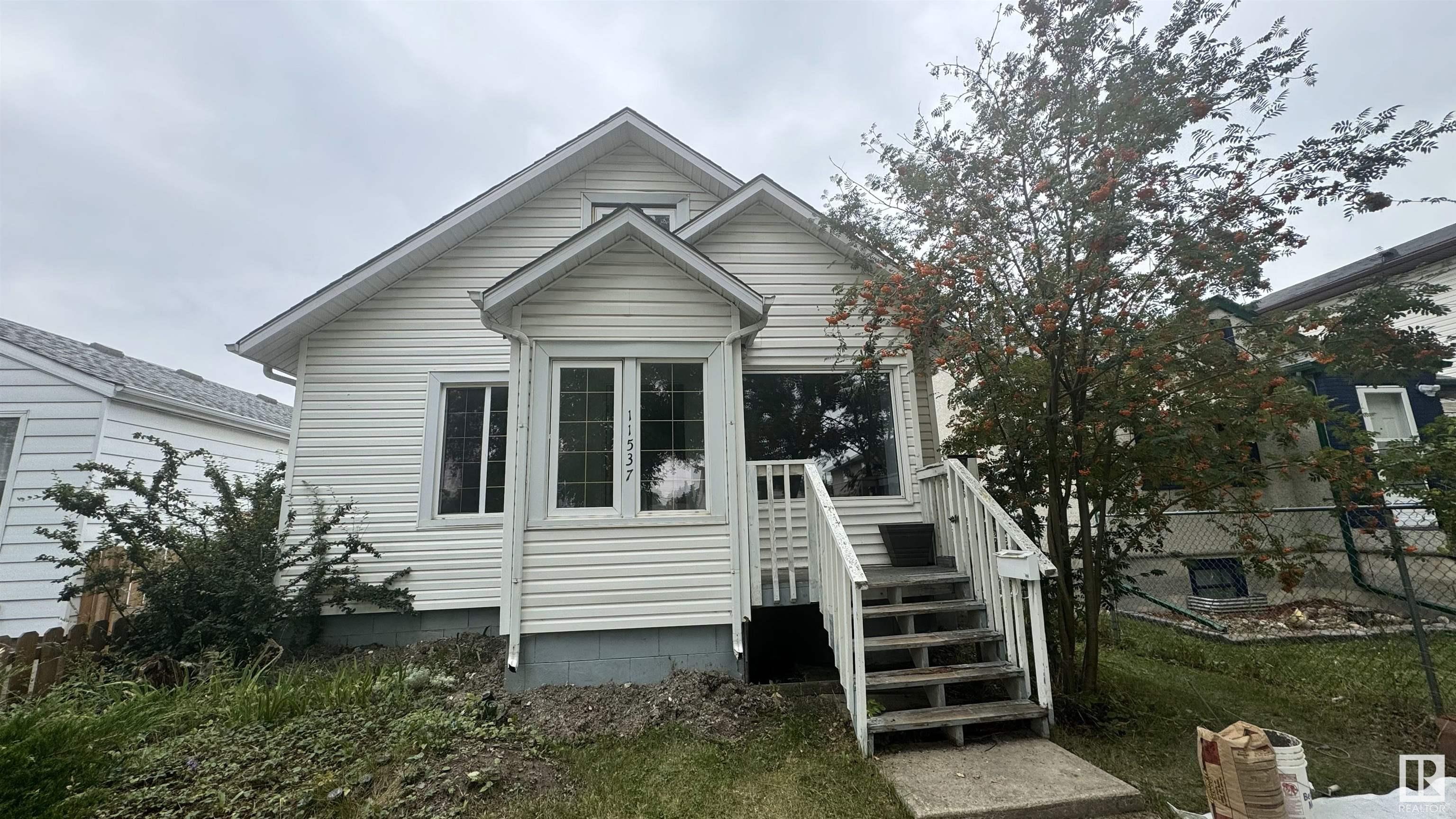      11537 81 ST NW , Edmonton,  ,T5B 2R9 ;  Listing Number: MLS E4417449
