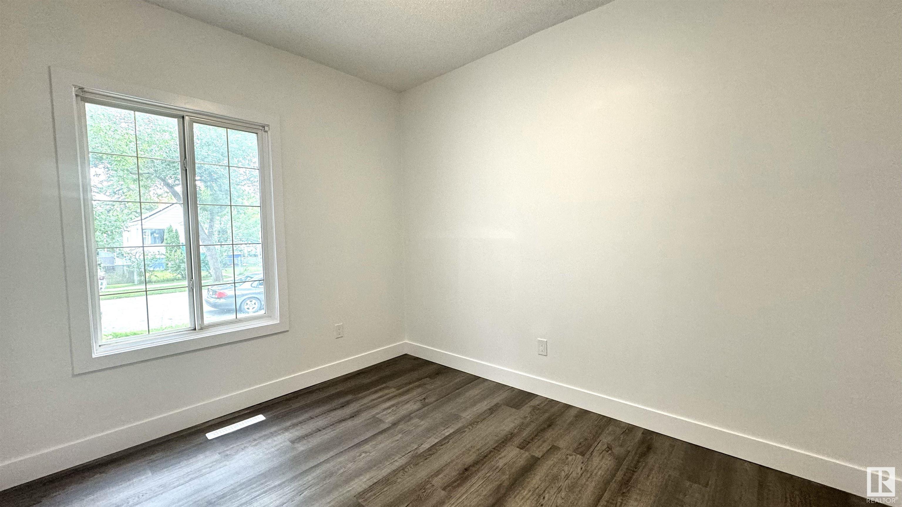      11537 81 ST NW , Edmonton,  ,T5B 2R9 ;  Listing Number: MLS E4417449