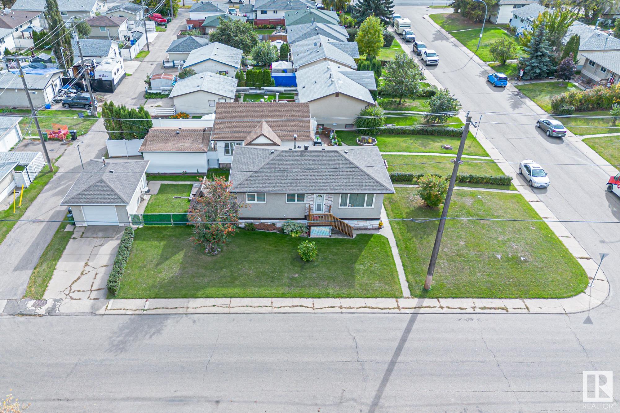      7607 128 AV NW , Edmonton,  ,T5C 1T3 ;  Listing Number: MLS E4417451