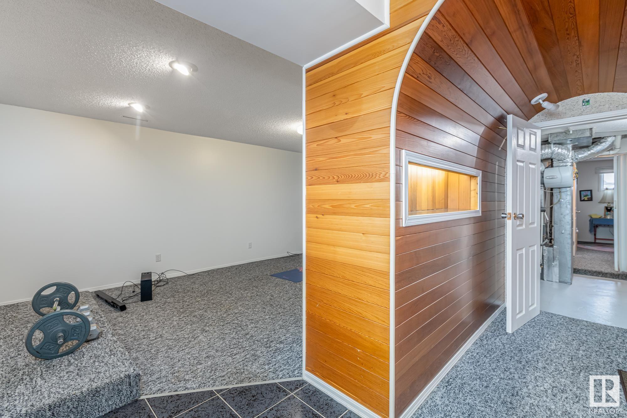      7607 128 AV NW , Edmonton,  ,T5C 1T3 ;  Listing Number: MLS E4417451