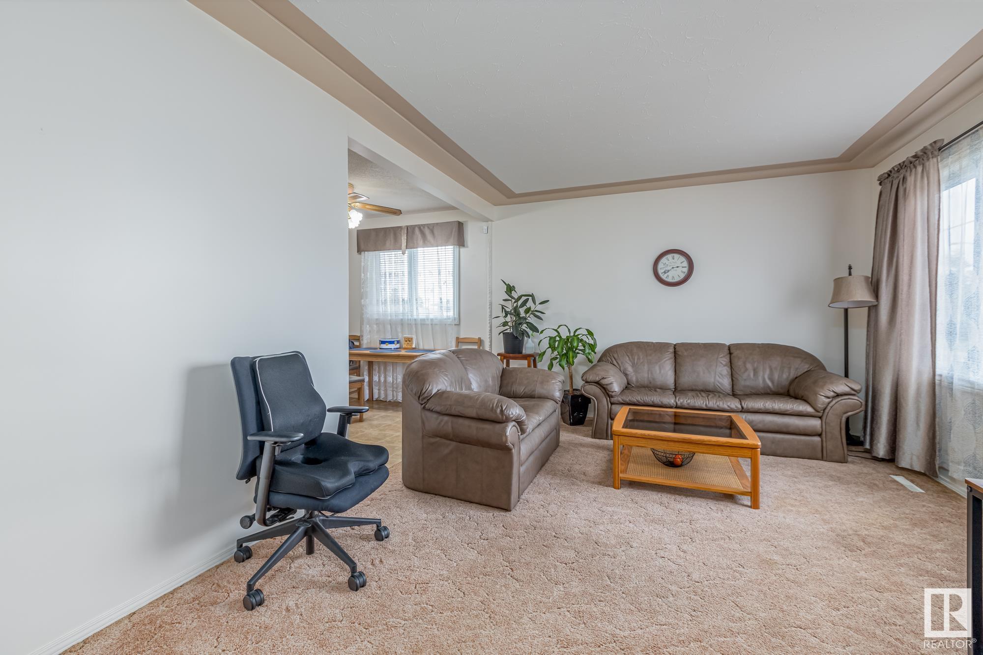      7607 128 AV NW , Edmonton,  ,T5C 1T3 ;  Listing Number: MLS E4417451