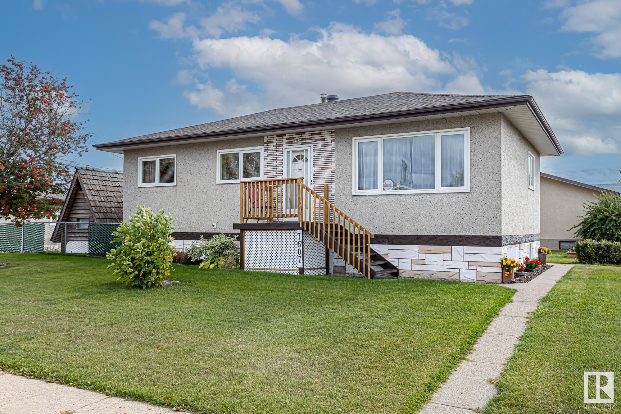      7607 128 AV NW , Edmonton,  ,T5C 1T3 ;  Listing Number: MLS E4417451