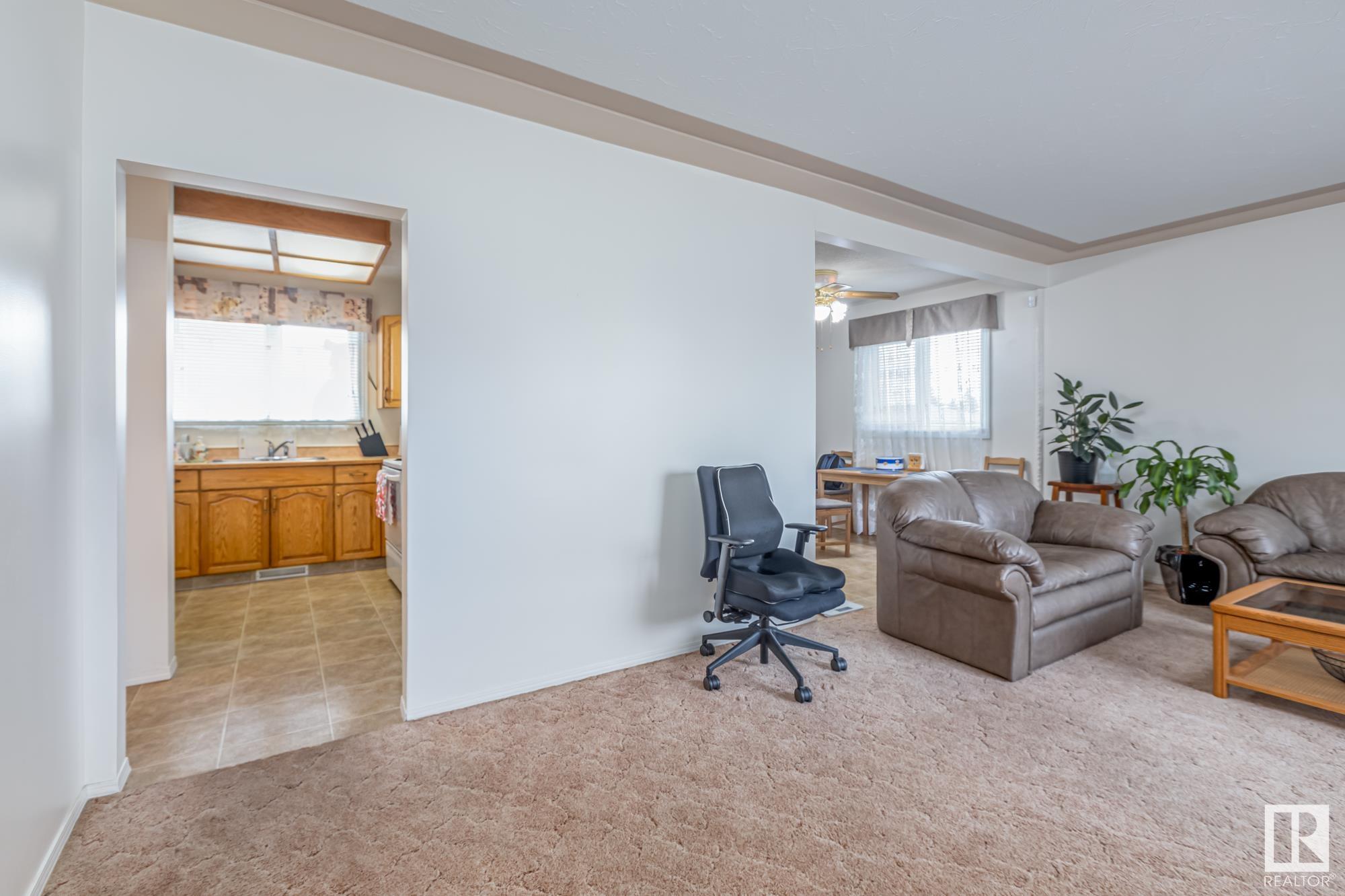      7607 128 AV NW , Edmonton,  ,T5C 1T3 ;  Listing Number: MLS E4417451