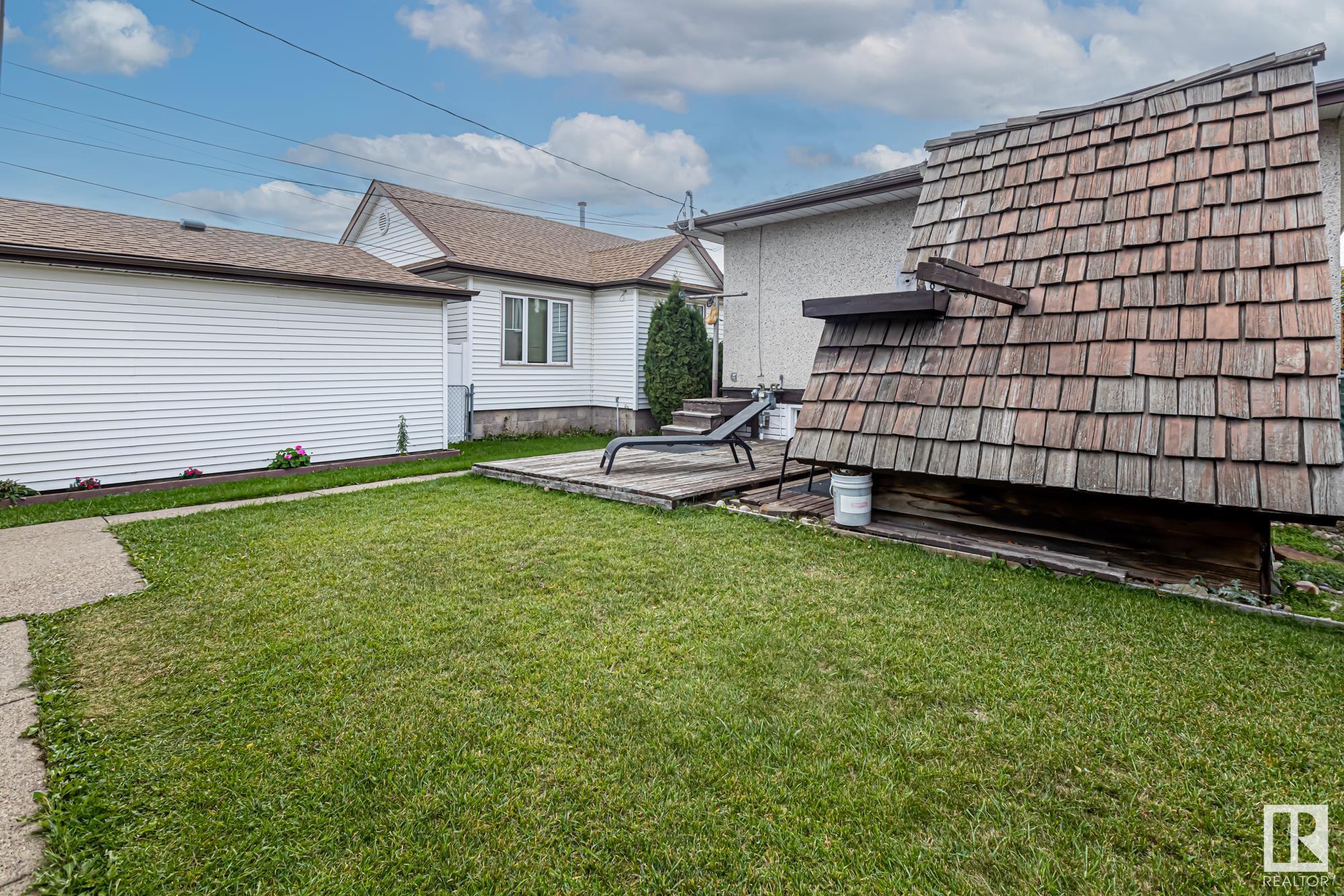      7607 128 AV NW , Edmonton,  ,T5C 1T3 ;  Listing Number: MLS E4417451