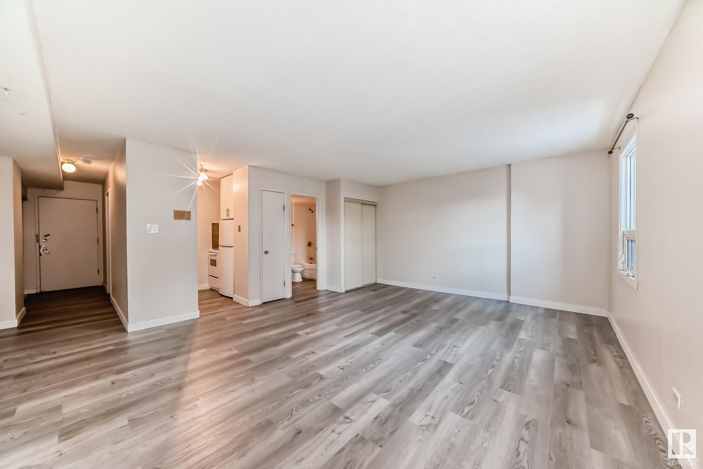      #206 10140 120 ST NW , Edmonton,  ,T5K 1Z8 ;  Listing Number: MLS E4417480