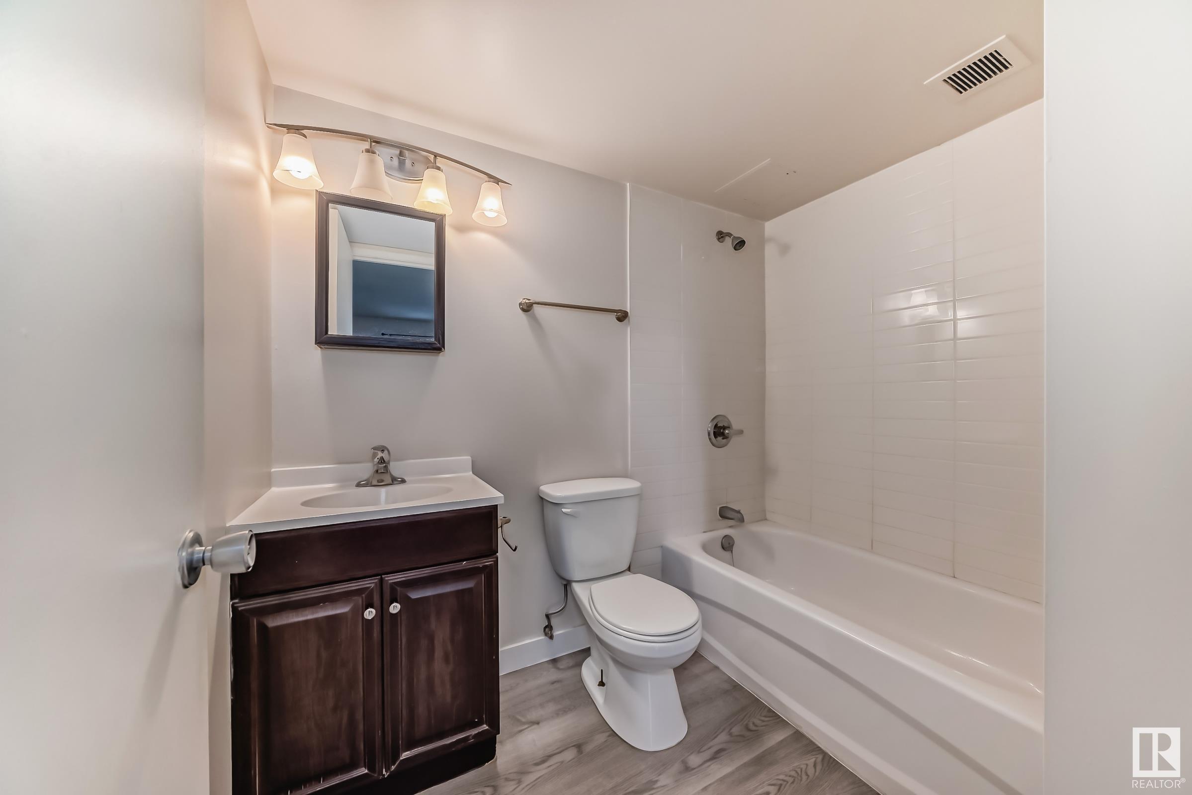      #206 10140 120 ST NW , Edmonton,  ,T5K 1Z8 ;  Listing Number: MLS E4417480