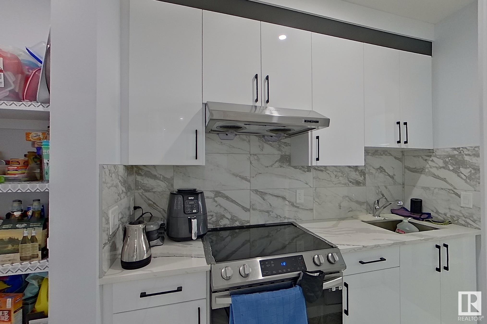      15004 15 ST NW NW , Edmonton,  ,T5Y 3T4 ;  Listing Number: MLS E4417488