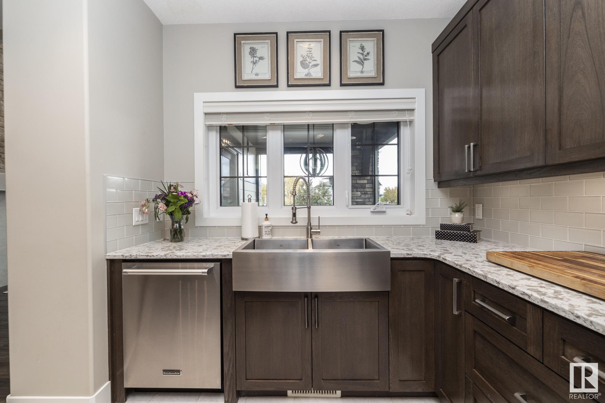      605 HOWATT DR SW , Edmonton,  ,T6W 2T6 ;  Listing Number: MLS E4417499