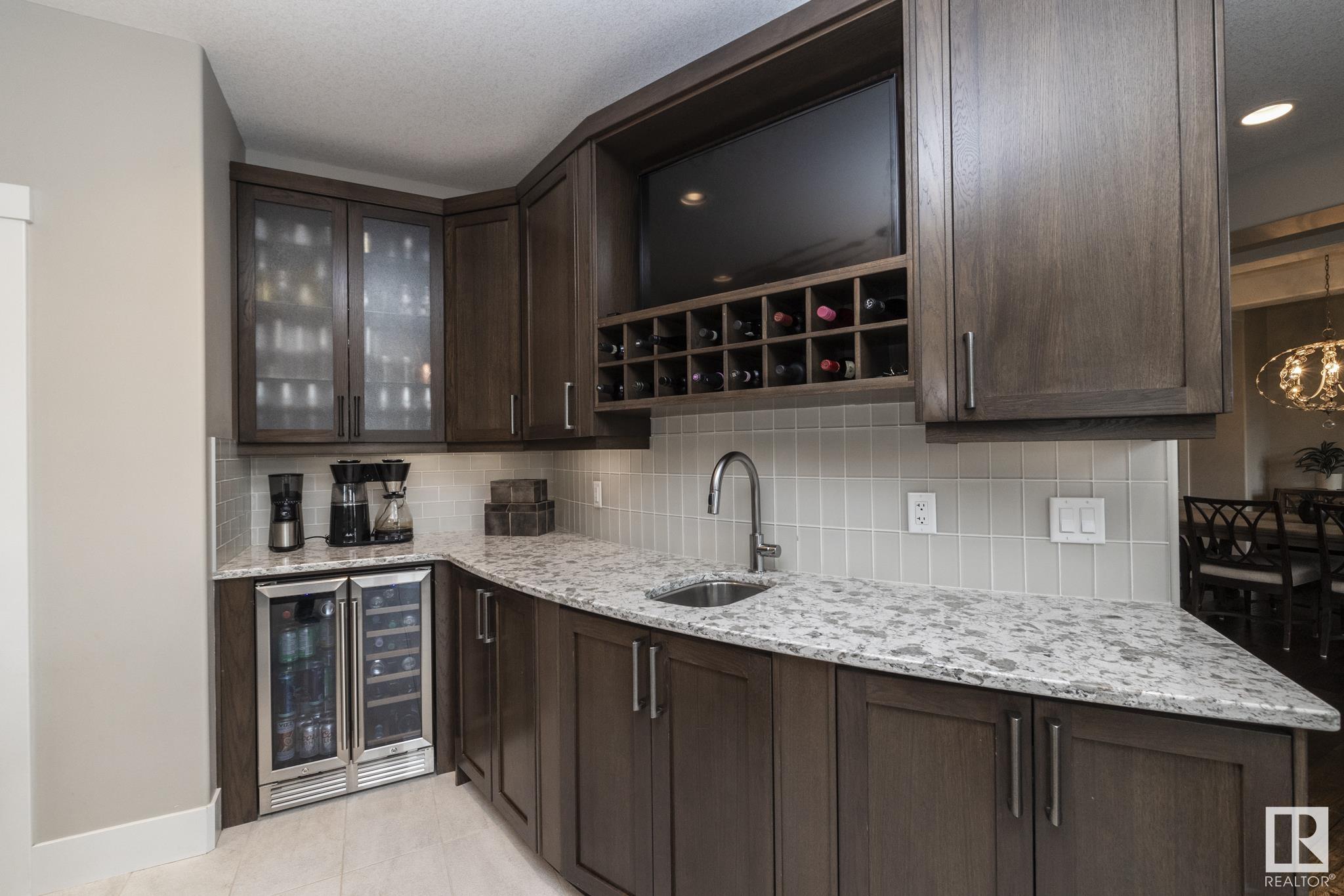      605 HOWATT DR SW , Edmonton,  ,T6W 2T6 ;  Listing Number: MLS E4417499