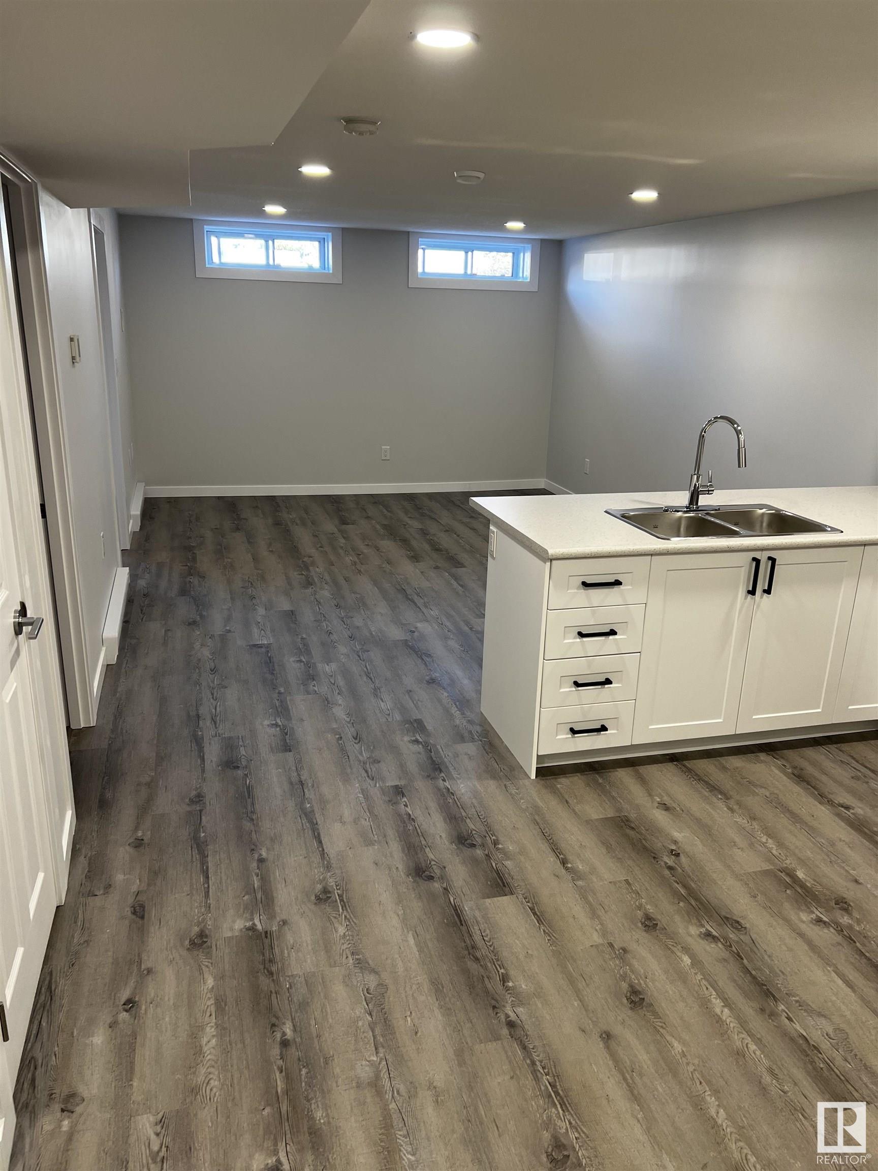      10407 136ave NW , Edmonton,  ,T5E 1N2 ;  Listing Number: MLS E4417520