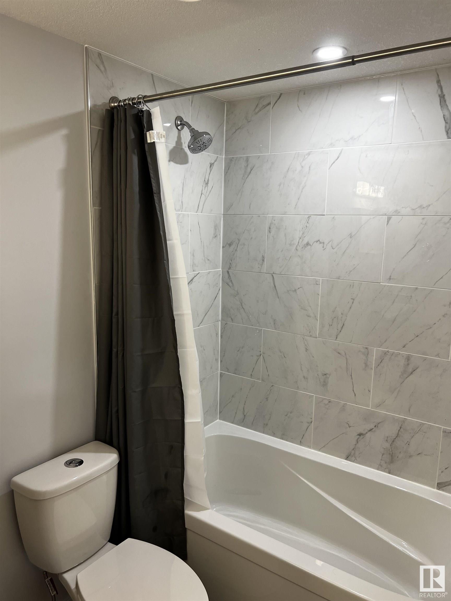      10407 136ave NW , Edmonton,  ,T5E 1N2 ;  Listing Number: MLS E4417520