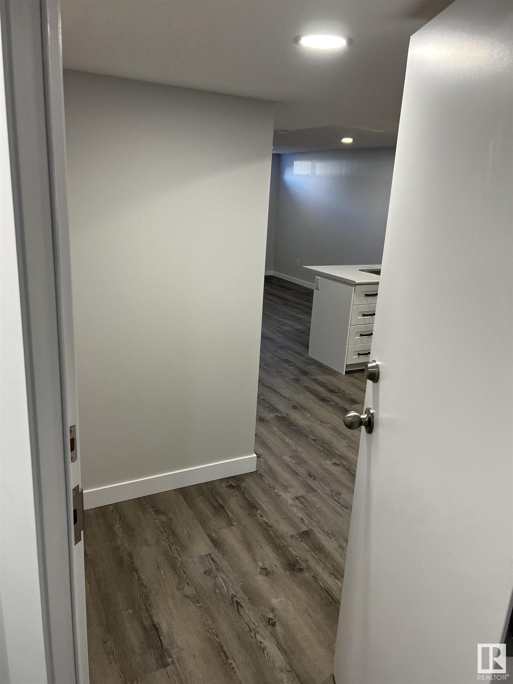      10407 136ave NW , Edmonton,  ,T5E 1N2 ;  Listing Number: MLS E4417520