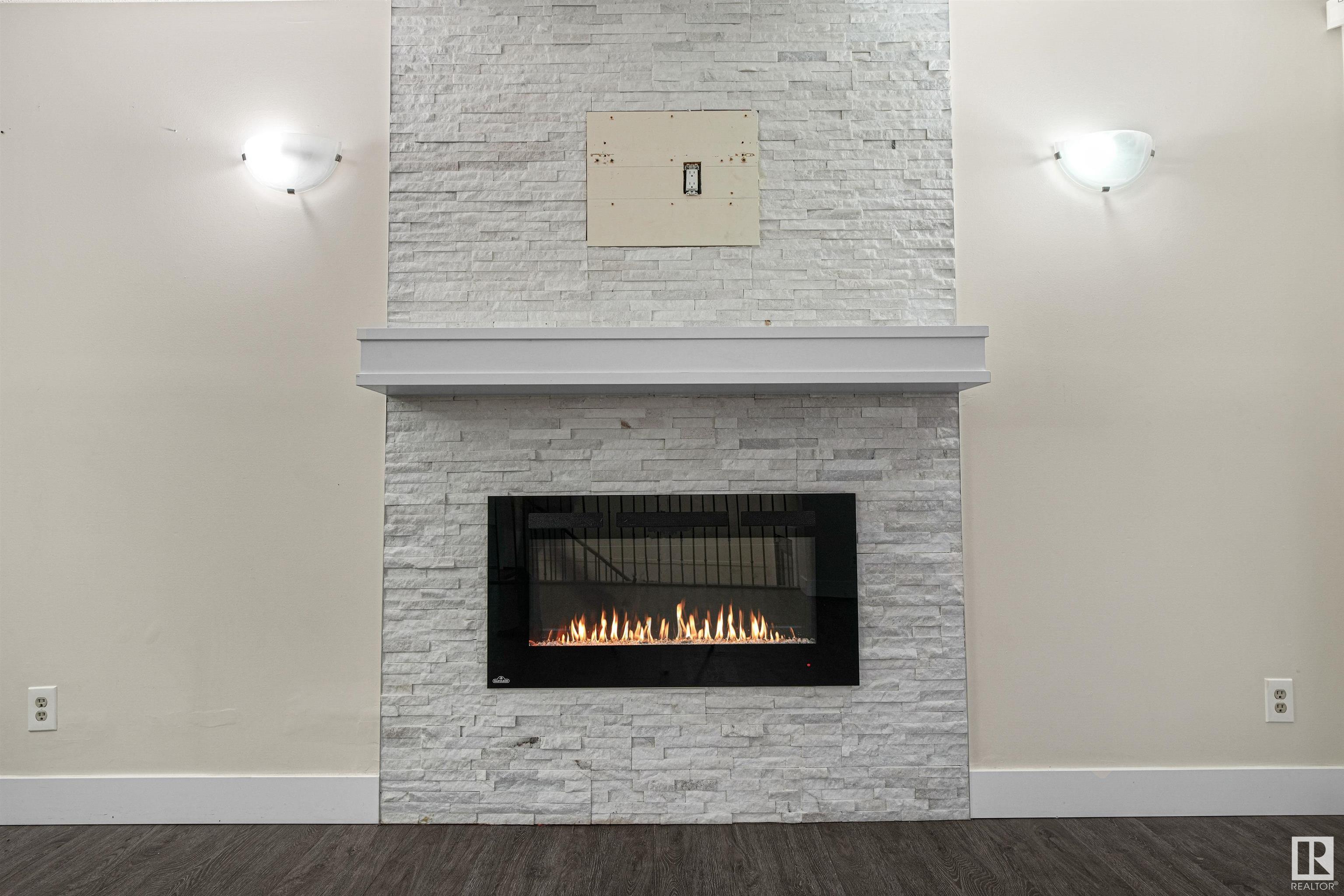      1207 54 ST NW , Edmonton,  ,T6L 6J7 ;  Listing Number: MLS E4417524
