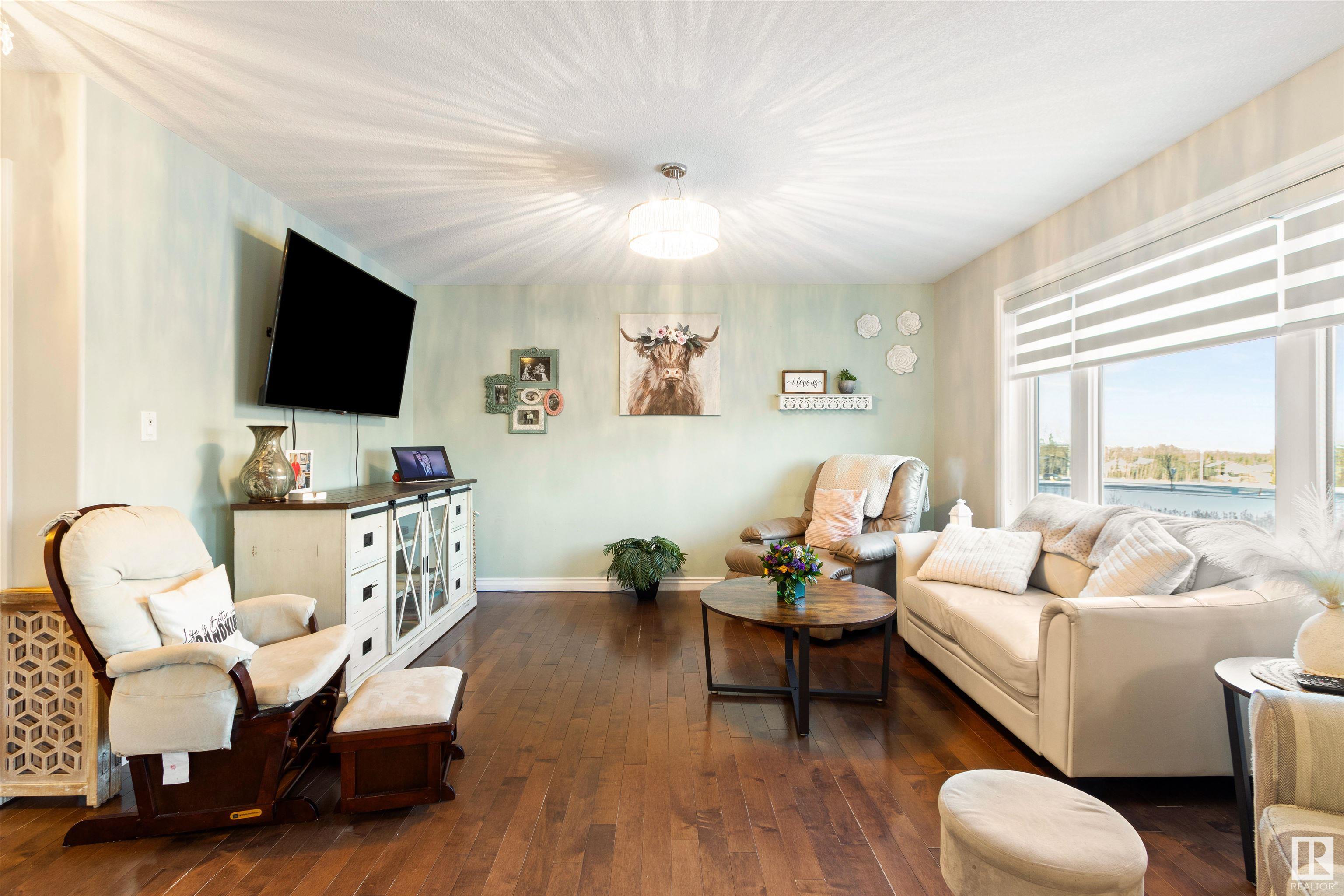      4133 40 Street , Drayton Valley,  ,T7A 0B5 ;  Listing Number: MLS E4417528