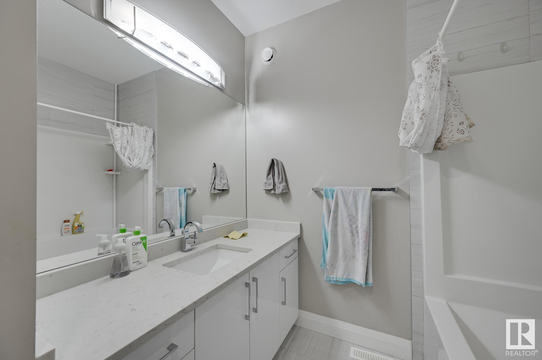      3801 48 AV , Beaumont,  ,T4X 1Y8 ;  Listing Number: MLS E4417563