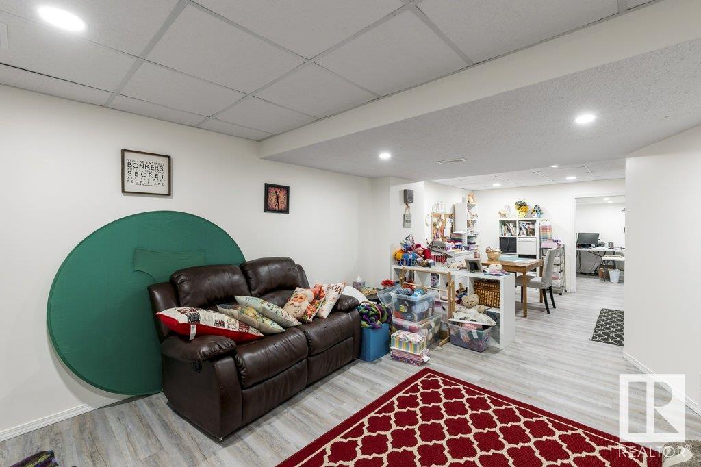      30 GRANDIN WOODS ES , St. Albert,  ,T8N 2H4 ;  Listing Number: MLS E4417566