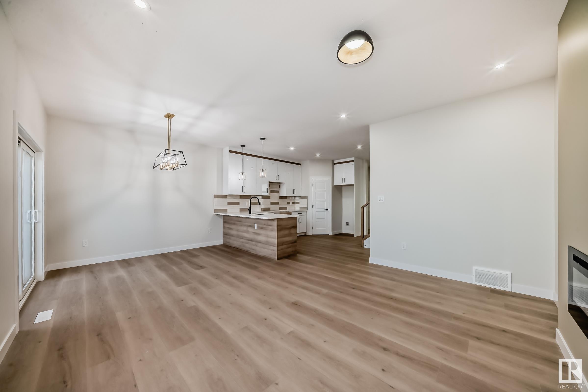      3722 67 ST , Beaumont,  ,T6L 7B7 ;  Listing Number: MLS E4417575