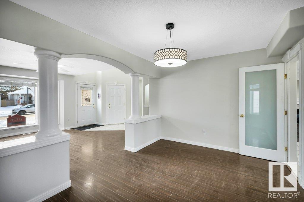      3732 28 ST NW , Edmonton,  ,T6T 1M2 ;  Listing Number: MLS E4417578