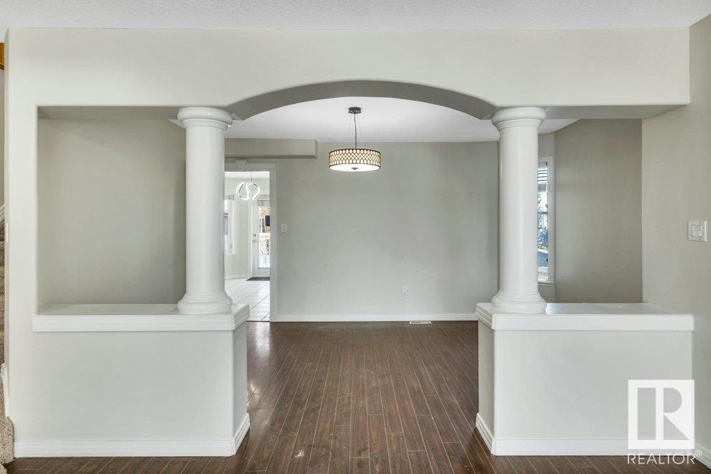      3732 28 ST NW , Edmonton,  ,T6T 1M2 ;  Listing Number: MLS E4417578