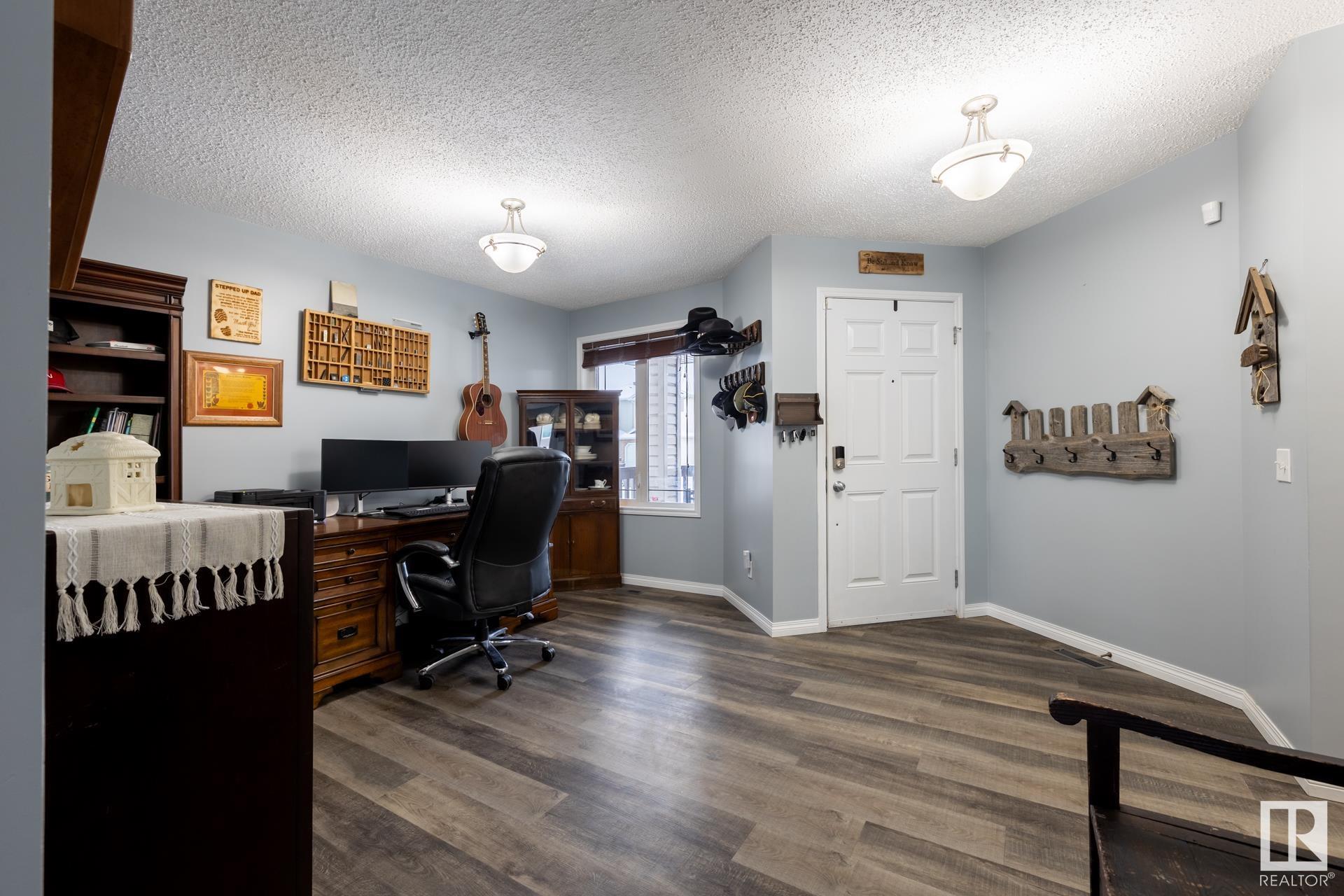      16215 48 ST NW , Edmonton,  ,T5Y 3H6 ;  Listing Number: MLS E4417584